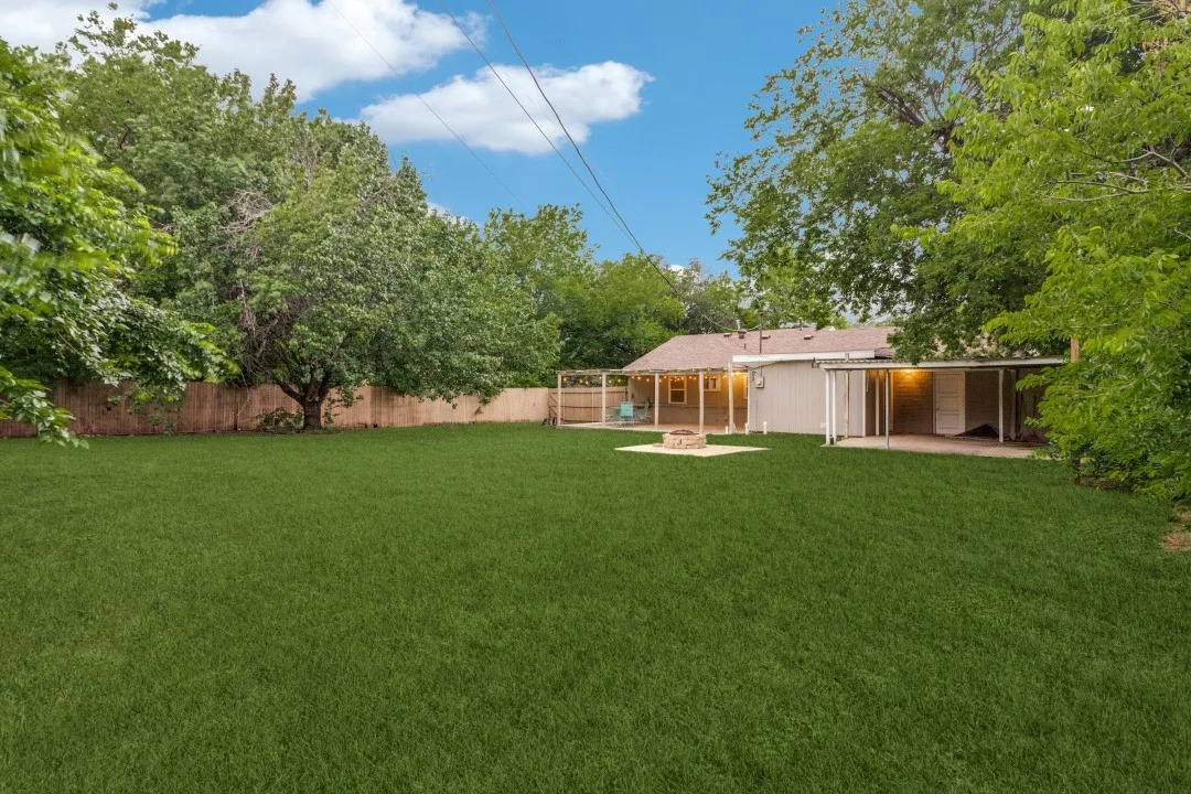 Single Family Residence For Rent in Tarrant County , 4129 Winfield Avenue, Fort Worth, Texas 76109, 3 Bedroom, 2 Bathroom, Garage spaces, 1,465 Sqft, built in 1950, Preowned, mls#21254179, Real Estate Agent in Fort Worth, Homes For Rent in Tarrant county, Homes For Rent in Fort Worth, Realtor in Fort Worth Texas, Real Estate Brokerage Independent Realty Texas, Luminita Cordes Realtor