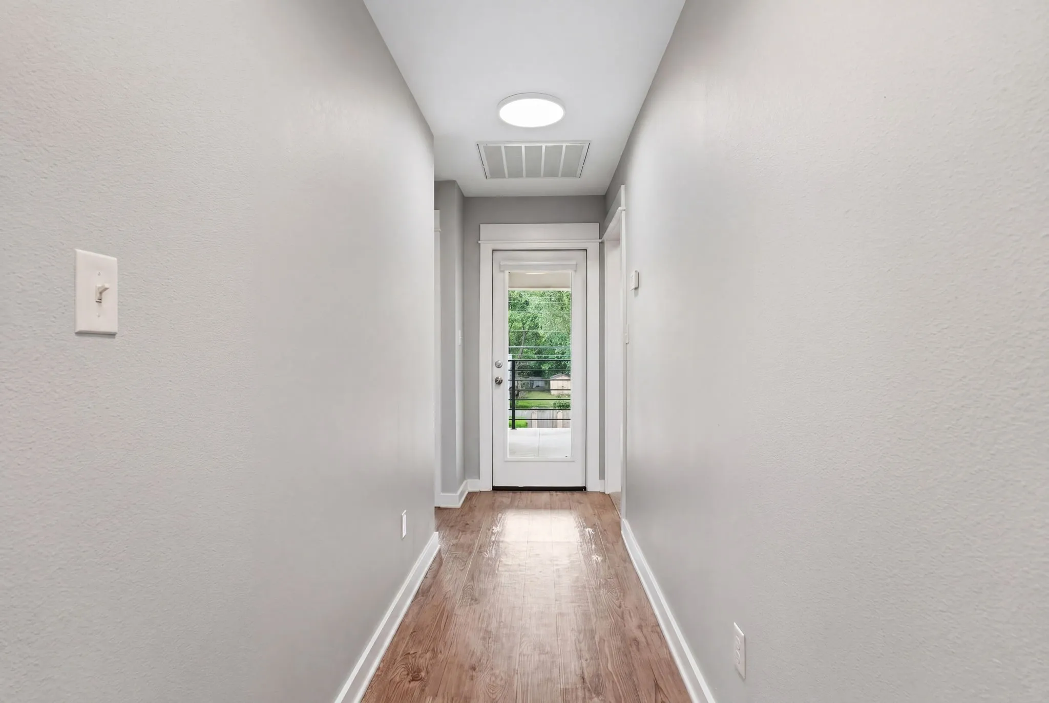 Apartment For Sale in Smith County , 307 N Henry Street, Lindale, Texas 75771, 2 Bedroom, 2 Bathroom, Garage spaces, 16,890 Sqft, built in 2020, Preowned, Price $2,699,000, mls#21248557, Real Estate Agent in Lindale, Homes For Sale in Smith county, Homes For Sale in Lindale, Realtor in Lindale Texas, Real Estate Brokerage Independent Realty Texas, Luminita Cordes Realtor