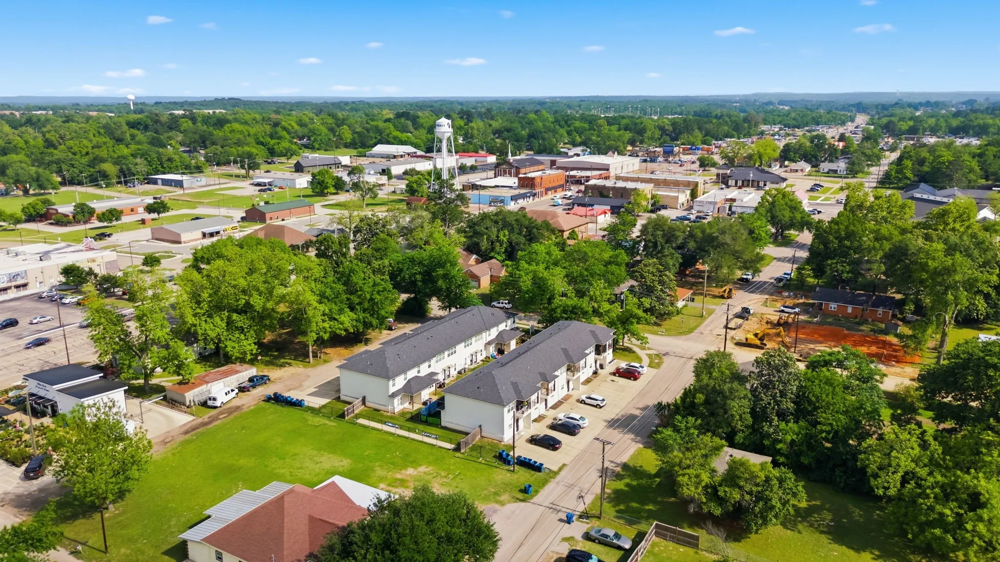 Apartment For Sale in Smith County , 307 N Henry Street, Lindale, Texas 75771, 2 Bedroom, 2 Bathroom, Garage spaces, 16,890 Sqft, built in 2020, Preowned, Price $2,699,000, mls#21248557, Real Estate Agent in Lindale, Homes For Sale in Smith county, Homes For Sale in Lindale, Realtor in Lindale Texas, Real Estate Brokerage Independent Realty Texas, Luminita Cordes Realtor