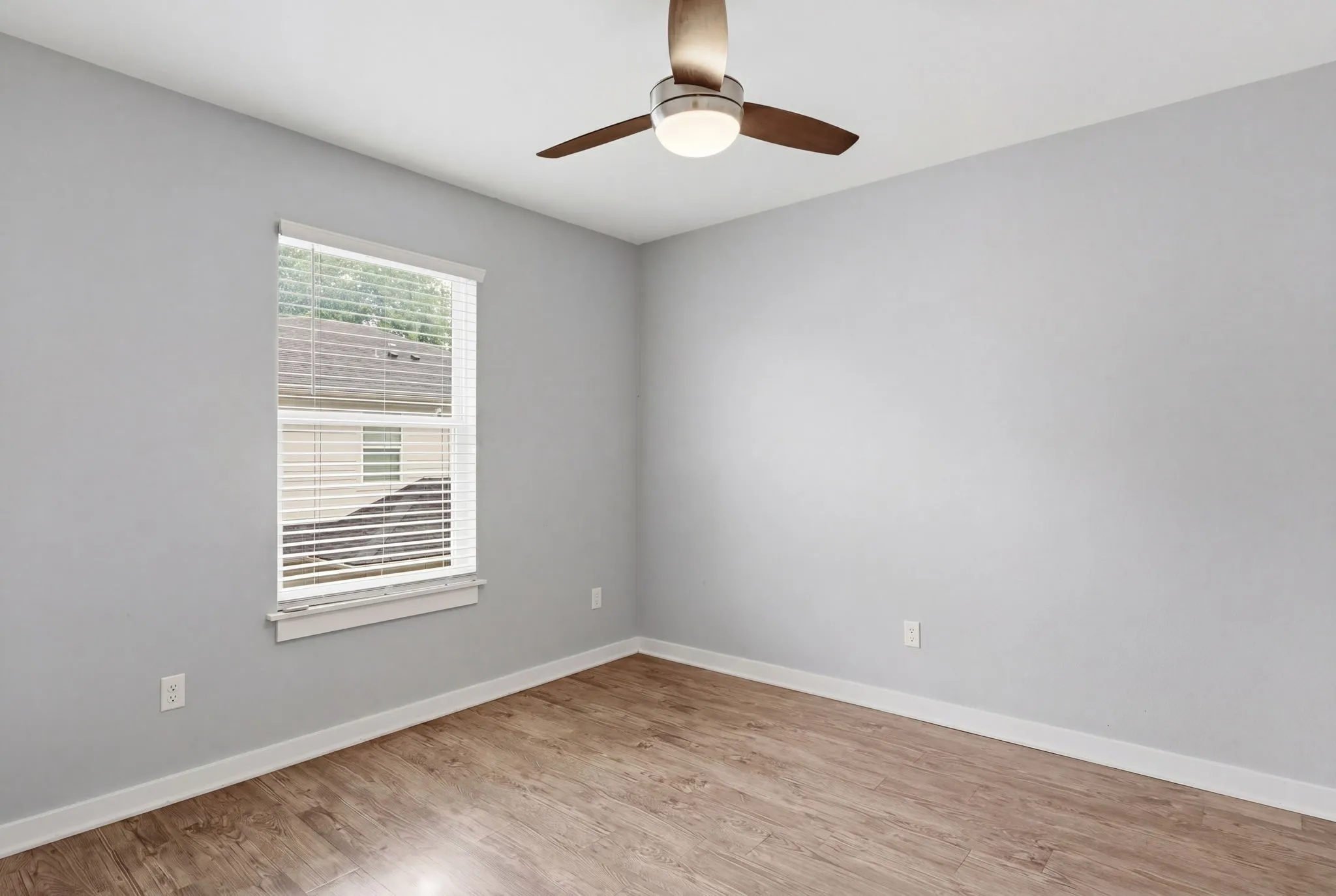 Apartment For Sale in Smith County , 307 N Henry Street, Lindale, Texas 75771, 2 Bedroom, 2 Bathroom, Garage spaces, 16,890 Sqft, built in 2020, Preowned, Price $2,699,000, mls#21248557, Real Estate Agent in Lindale, Homes For Sale in Smith county, Homes For Sale in Lindale, Realtor in Lindale Texas, Real Estate Brokerage Independent Realty Texas, Luminita Cordes Realtor