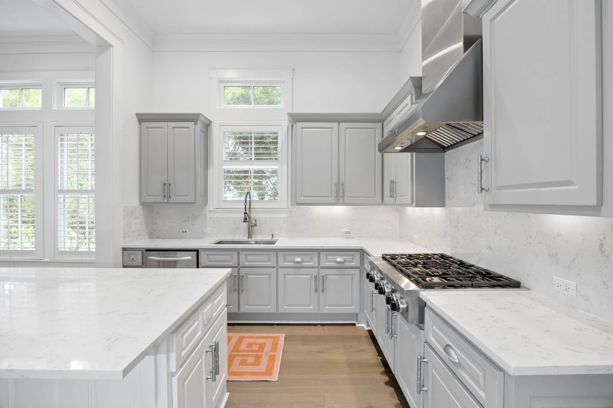 Single Family Residence For Sale in Henderson County , 4522 E Cove Court, Malakoff, Texas 75148, 5 Bedrooms, 6 Bathrooms, 2 Garage spaces, 3,023 Sqft, built in 2013, Price $2,175,000, mls#21249456, Real Estate Agent in Malakoff, Homes For Sale in Henderson county, Homes For Sale in Malakoff, Realtor in Malakoff Texas, Real Estate Brokerage Independent Realty Texas, Luminita Cordes Realtor