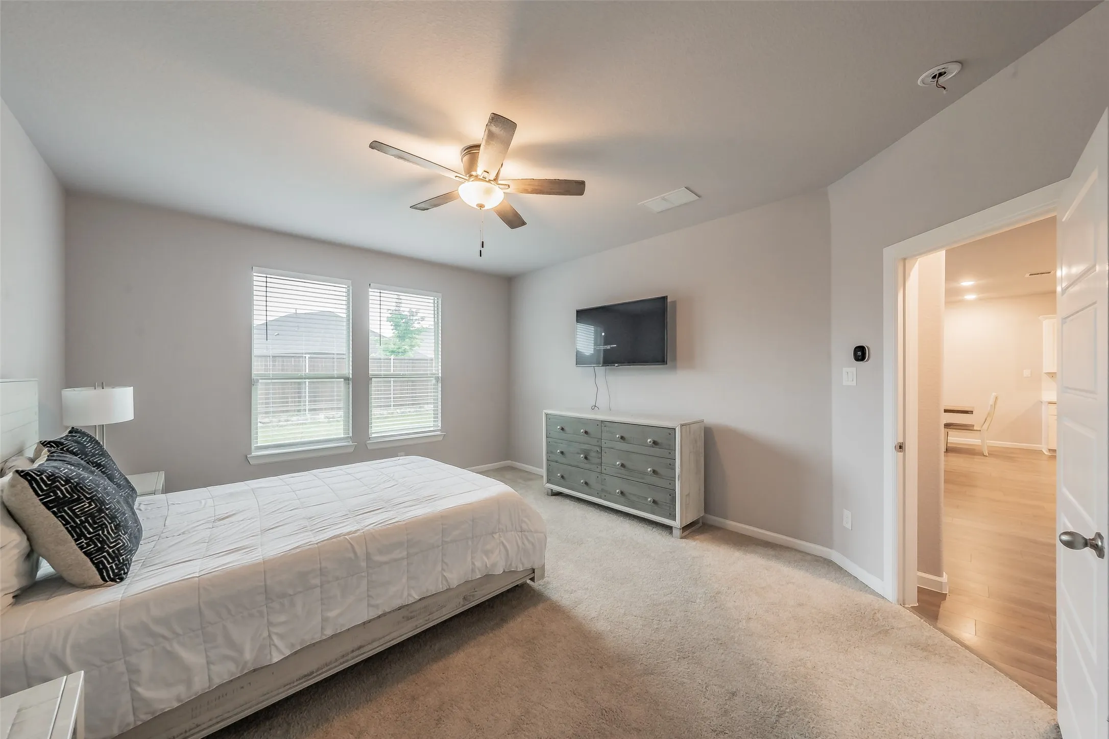 Single Family Residence For Sale in Ellis County , 601 Bethpage Drive, Red Oak, Texas 75154, 4 Bedroom, 3 Bathroom, 2 Garage spaces, 2,065 Sqft, built in 2023, mls#21254975, Real Estate Agent in Red Oak, Homes For Sale in Ellis county, Homes For Sale in Red Oak, Realtor in Red Oak Texas, Real Estate Brokerage Independent Realty Texas, Luminita Cordes Realtor