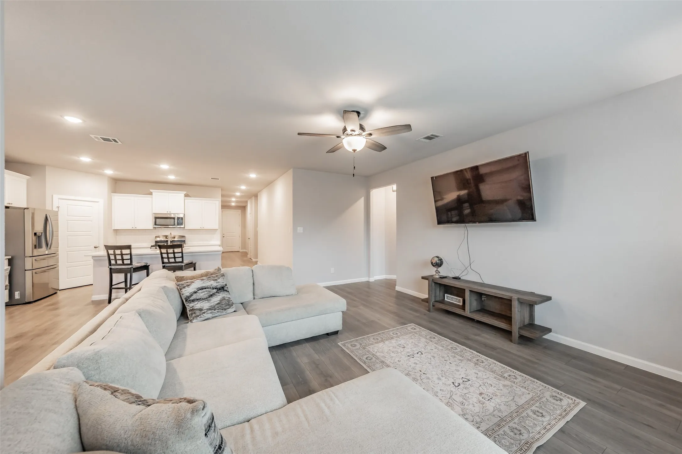 Single Family Residence For Sale in Ellis County , 601 Bethpage Drive, Red Oak, Texas 75154, 4 Bedroom, 3 Bathroom, 2 Garage spaces, 2,065 Sqft, built in 2023, mls#21254975, Real Estate Agent in Red Oak, Homes For Sale in Ellis county, Homes For Sale in Red Oak, Realtor in Red Oak Texas, Real Estate Brokerage Independent Realty Texas, Luminita Cordes Realtor