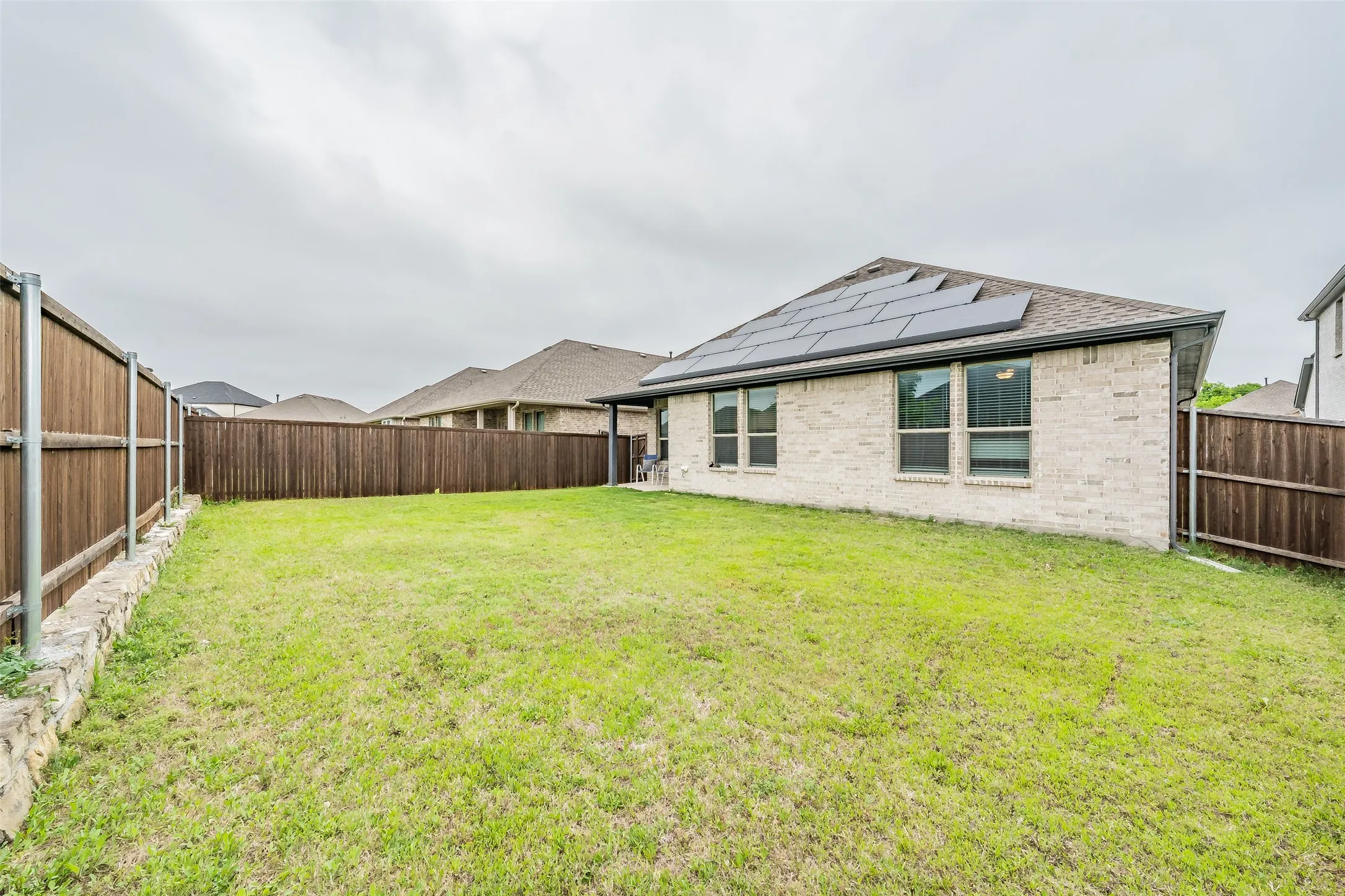 Single Family Residence For Sale in Ellis County , 601 Bethpage Drive, Red Oak, Texas 75154, 4 Bedroom, 3 Bathroom, 2 Garage spaces, 2,065 Sqft, built in 2023, mls#21254975, Real Estate Agent in Red Oak, Homes For Sale in Ellis county, Homes For Sale in Red Oak, Realtor in Red Oak Texas, Real Estate Brokerage Independent Realty Texas, Luminita Cordes Realtor
