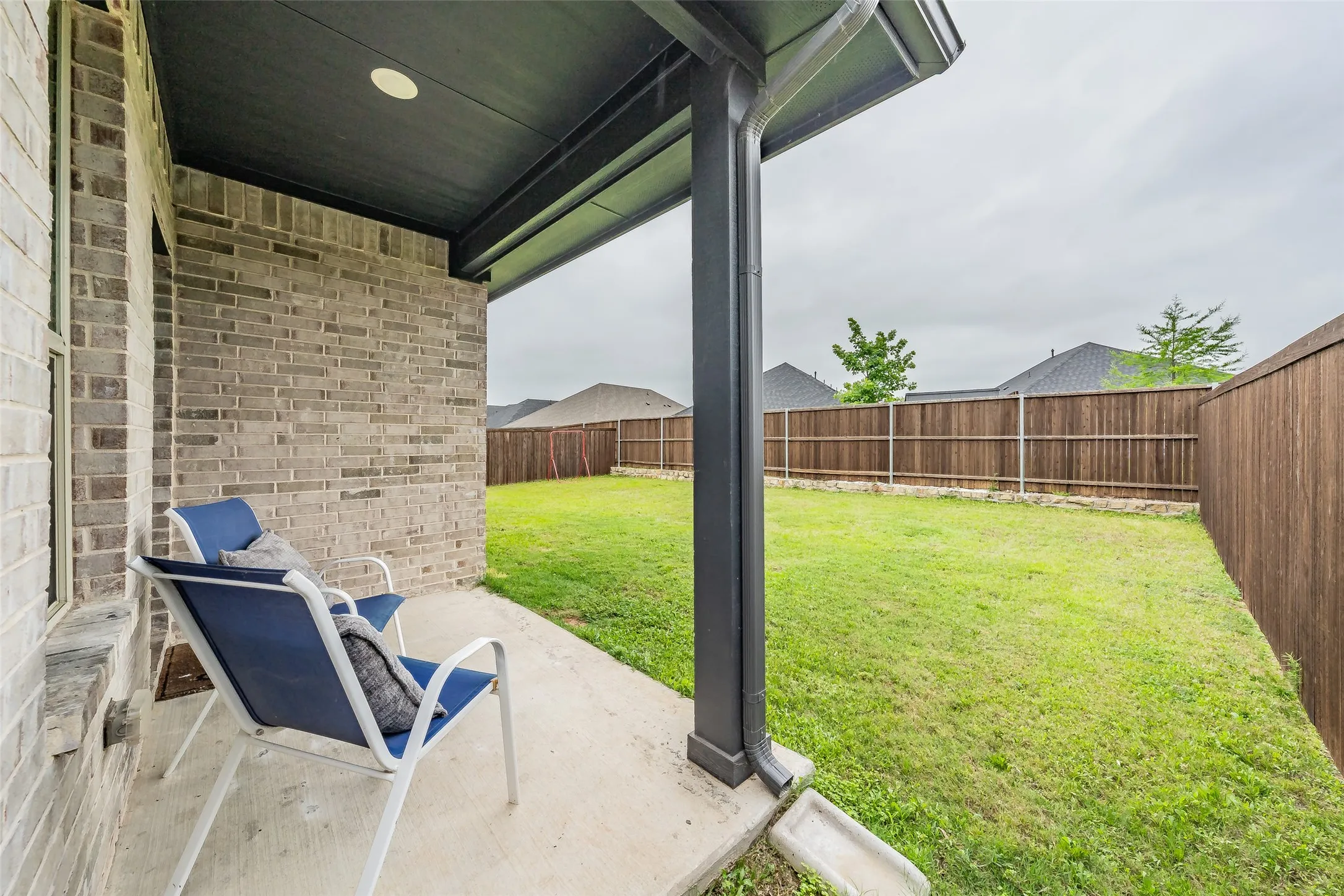 Single Family Residence For Sale in Ellis County , 601 Bethpage Drive, Red Oak, Texas 75154, 4 Bedroom, 3 Bathroom, 2 Garage spaces, 2,065 Sqft, built in 2023, mls#21254975, Real Estate Agent in Red Oak, Homes For Sale in Ellis county, Homes For Sale in Red Oak, Realtor in Red Oak Texas, Real Estate Brokerage Independent Realty Texas, Luminita Cordes Realtor