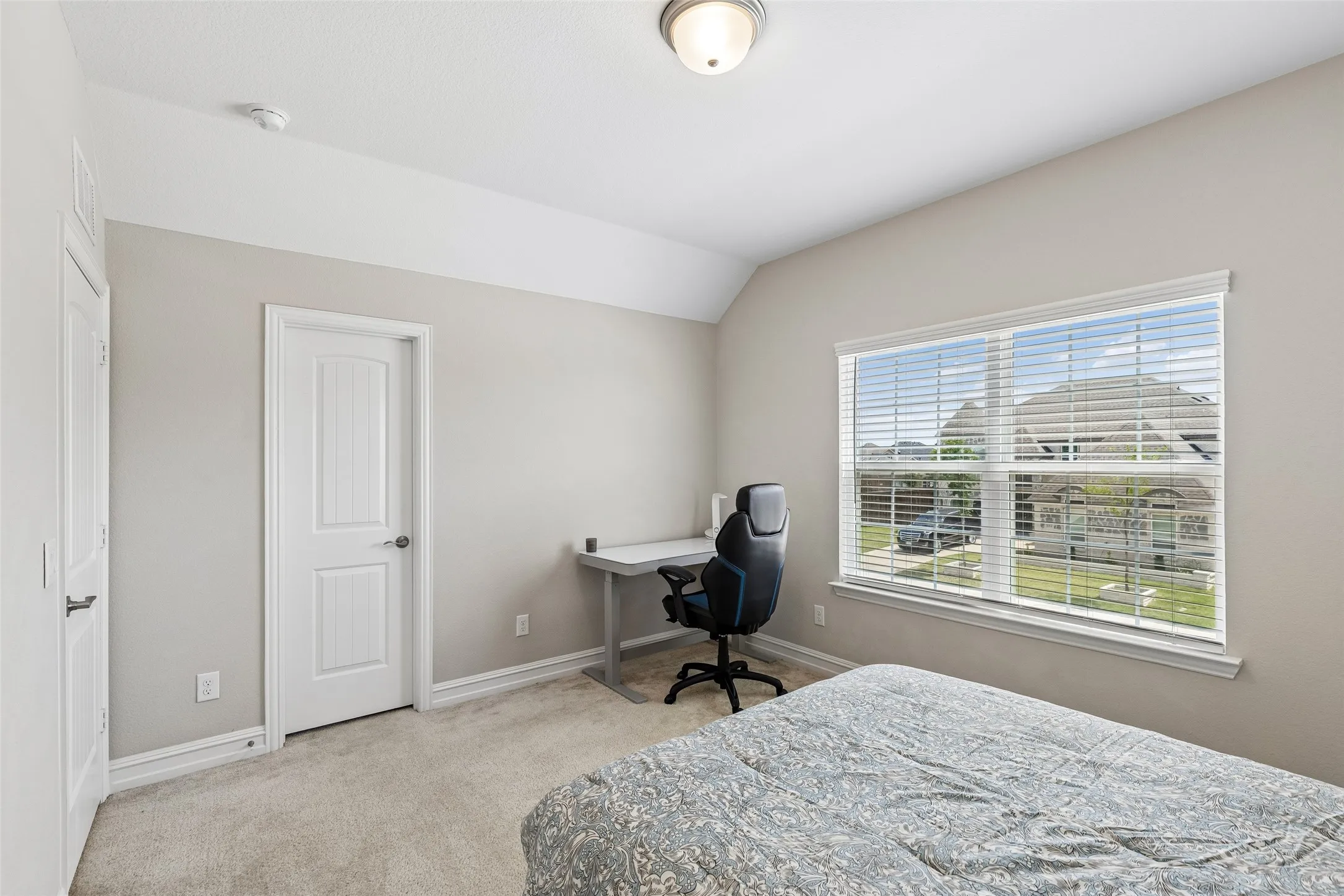 Single Family Residence For Sale in Collin County , 605 Cattle Chute Court, Celina, Texas 75009, 4 Bedroom, 4 Bathroom, 2 Garage spaces, 3,685 Sqft, built in 2021, mls#21255731, Real Estate Agent in Celina, Homes For Sale in Collin county, Homes For Sale in Celina, Realtor in Celina Texas, Real Estate Brokerage Independent Realty Texas, Luminita Cordes Realtor