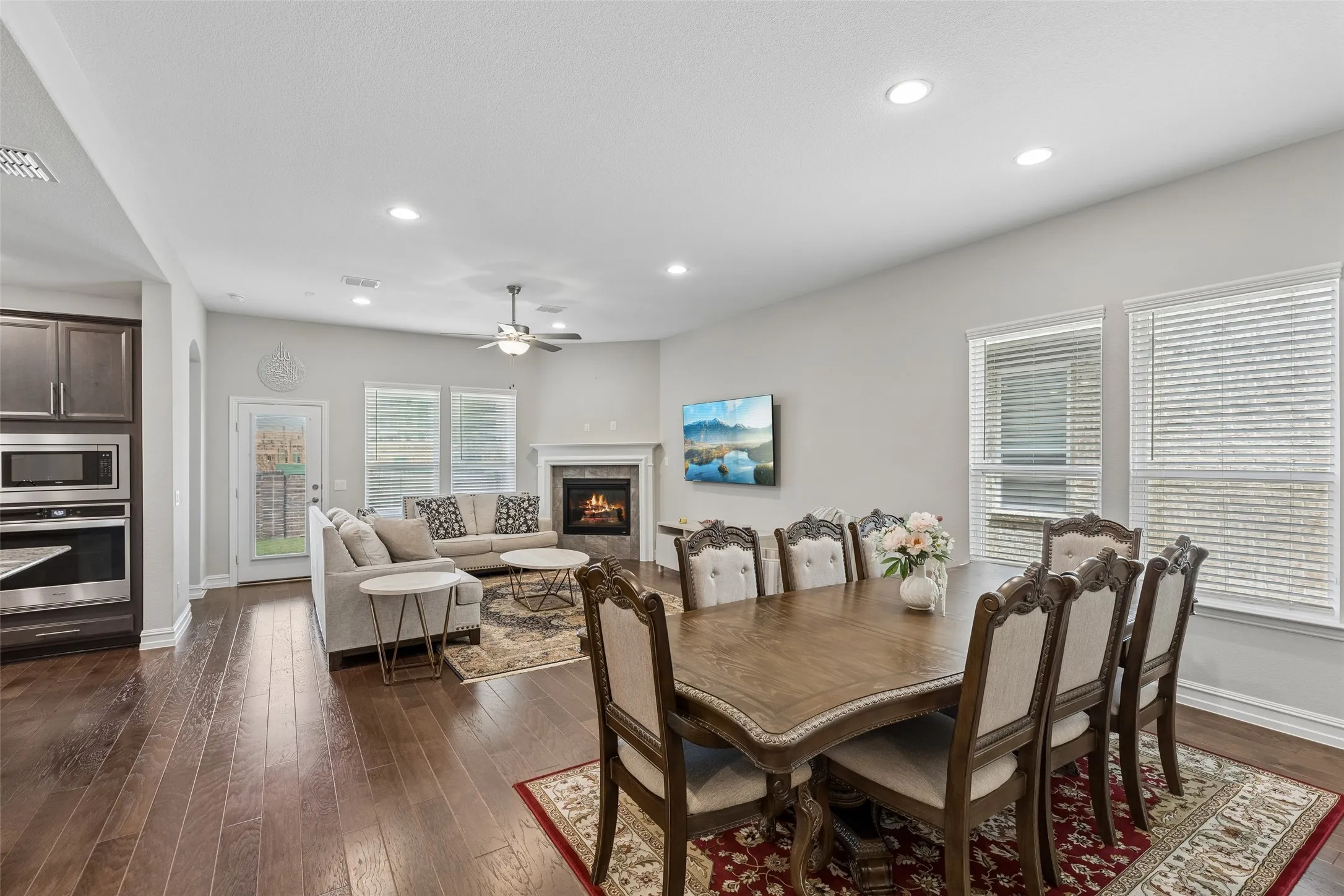 Single Family Residence For Sale in Collin County , 605 Cattle Chute Court, Celina, Texas 75009, 4 Bedroom, 4 Bathroom, 2 Garage spaces, 3,685 Sqft, built in 2021, mls#21255731, Real Estate Agent in Celina, Homes For Sale in Collin county, Homes For Sale in Celina, Realtor in Celina Texas, Real Estate Brokerage Independent Realty Texas, Luminita Cordes Realtor