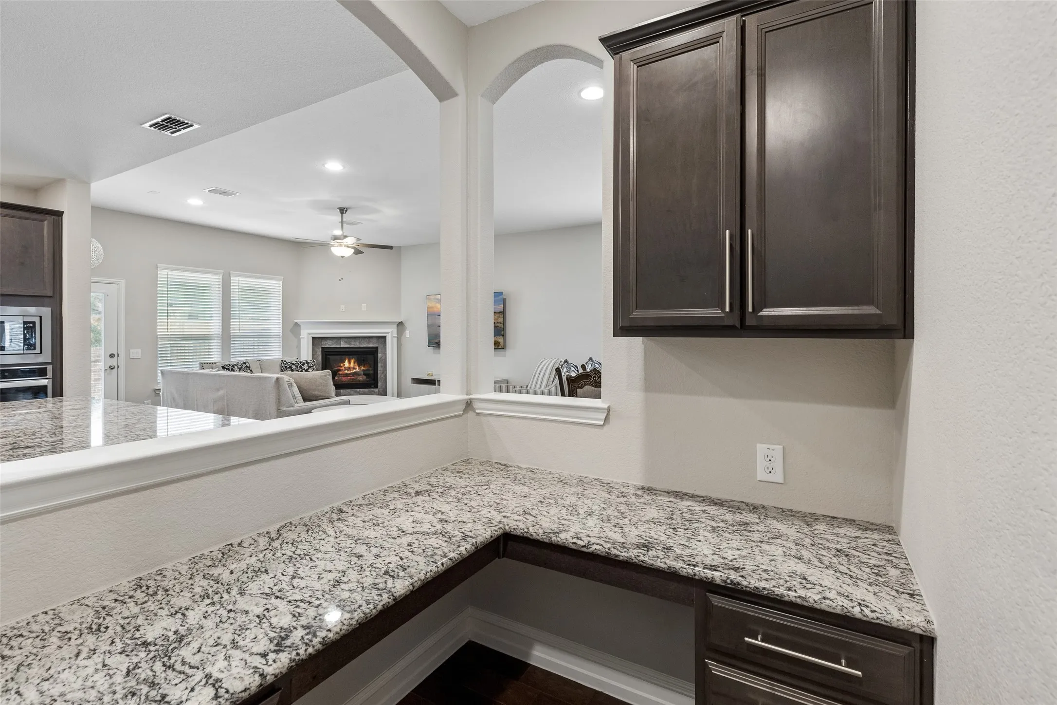 Single Family Residence For Sale in Collin County , 605 Cattle Chute Court, Celina, Texas 75009, 4 Bedroom, 4 Bathroom, 2 Garage spaces, 3,685 Sqft, built in 2021, mls#21255731, Real Estate Agent in Celina, Homes For Sale in Collin county, Homes For Sale in Celina, Realtor in Celina Texas, Real Estate Brokerage Independent Realty Texas, Luminita Cordes Realtor