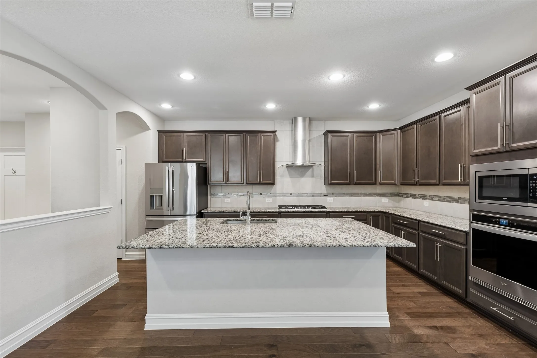 Single Family Residence For Sale in Collin County , 605 Cattle Chute Court, Celina, Texas 75009, 4 Bedroom, 4 Bathroom, 2 Garage spaces, 3,685 Sqft, built in 2021, mls#21255731, Real Estate Agent in Celina, Homes For Sale in Collin county, Homes For Sale in Celina, Realtor in Celina Texas, Real Estate Brokerage Independent Realty Texas, Luminita Cordes Realtor