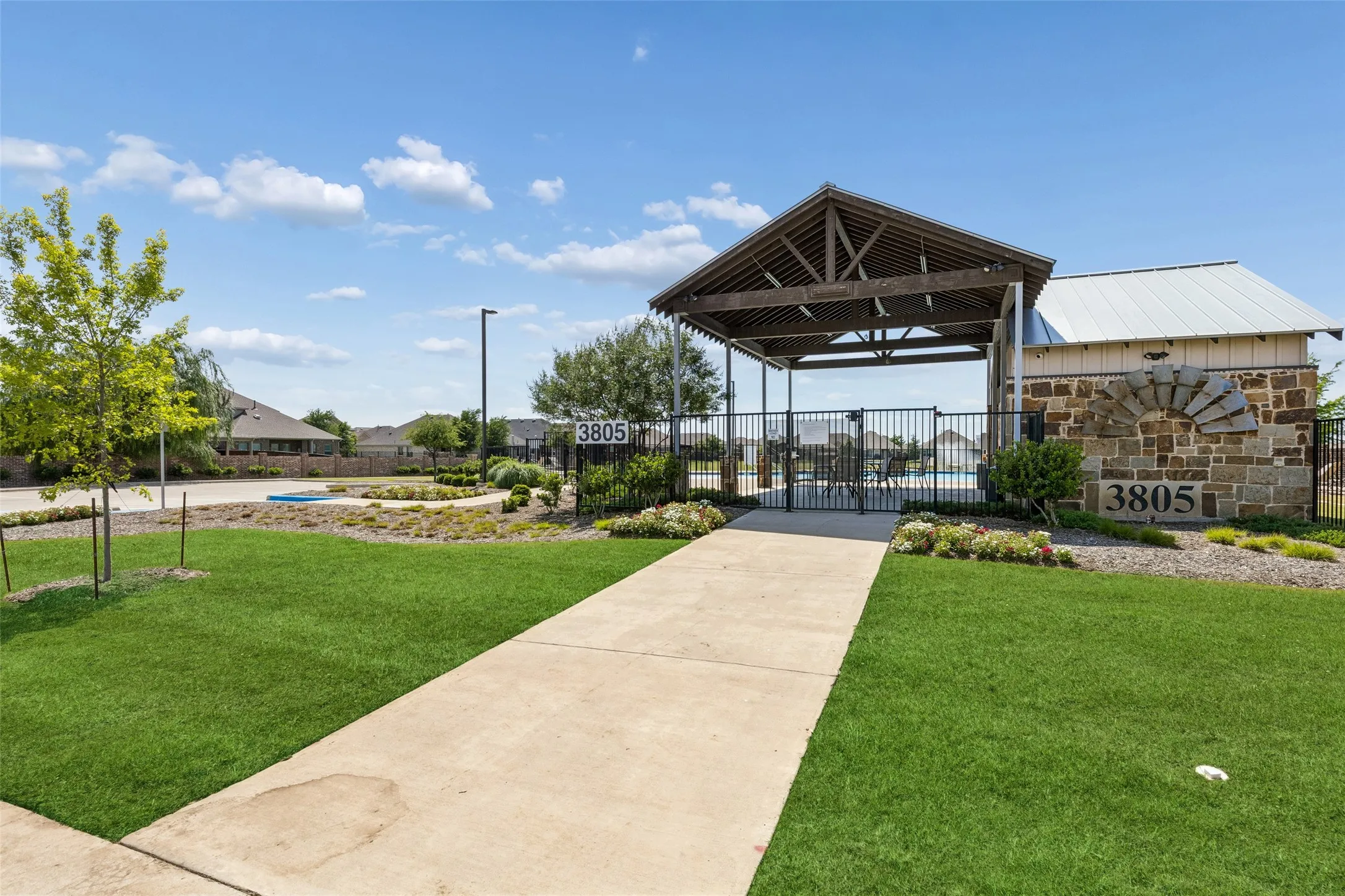 Single Family Residence For Sale in Collin County , 605 Cattle Chute Court, Celina, Texas 75009, 4 Bedroom, 4 Bathroom, 2 Garage spaces, 3,685 Sqft, built in 2021, mls#21255731, Real Estate Agent in Celina, Homes For Sale in Collin county, Homes For Sale in Celina, Realtor in Celina Texas, Real Estate Brokerage Independent Realty Texas, Luminita Cordes Realtor