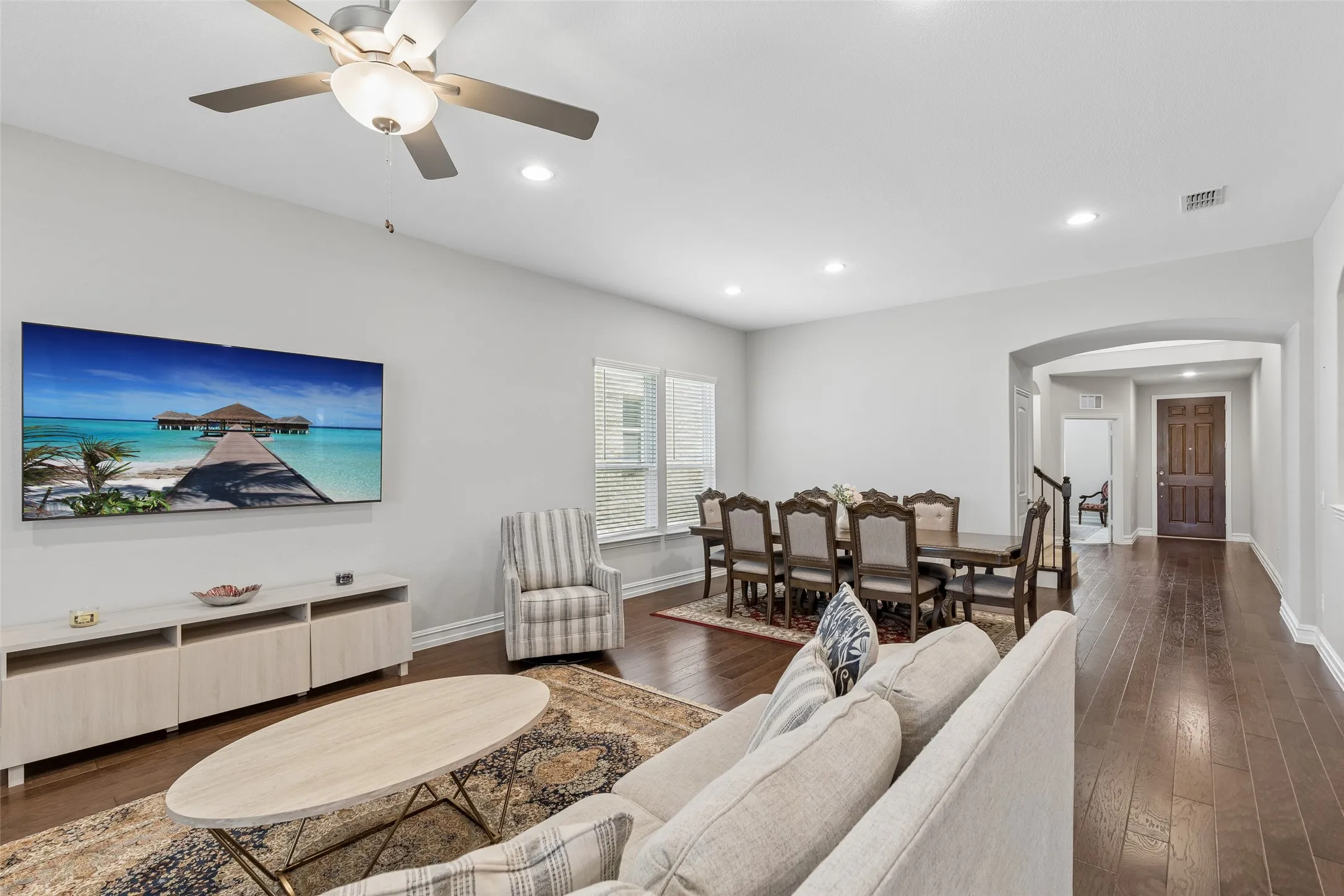 Single Family Residence For Sale in Collin County , 605 Cattle Chute Court, Celina, Texas 75009, 4 Bedroom, 4 Bathroom, 2 Garage spaces, 3,685 Sqft, built in 2021, mls#21255731, Real Estate Agent in Celina, Homes For Sale in Collin county, Homes For Sale in Celina, Realtor in Celina Texas, Real Estate Brokerage Independent Realty Texas, Luminita Cordes Realtor