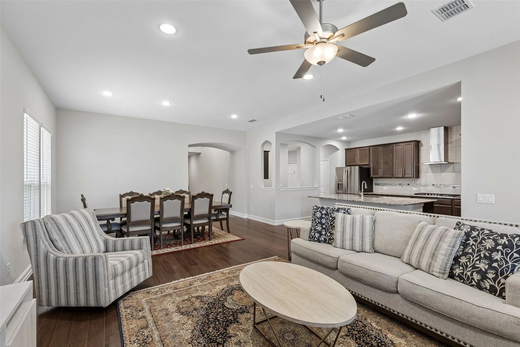 Single Family Residence For Sale in Collin County , 605 Cattle Chute Court, Celina, Texas 75009, 4 Bedroom, 4 Bathroom, 2 Garage spaces, 3,685 Sqft, built in 2021, mls#21255731, Real Estate Agent in Celina, Homes For Sale in Collin county, Homes For Sale in Celina, Realtor in Celina Texas, Real Estate Brokerage Independent Realty Texas, Luminita Cordes Realtor