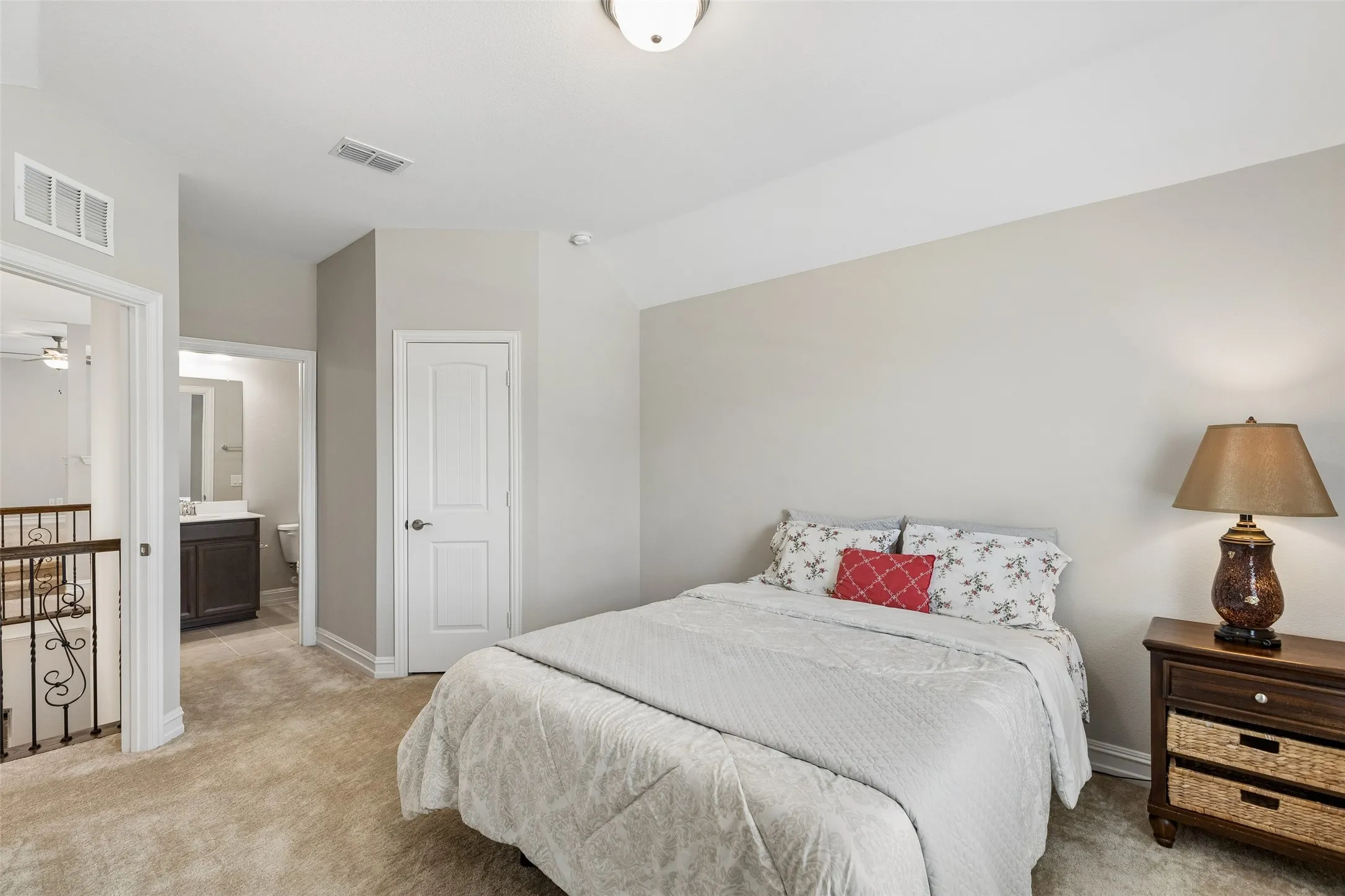 Single Family Residence For Sale in Collin County , 605 Cattle Chute Court, Celina, Texas 75009, 4 Bedroom, 4 Bathroom, 2 Garage spaces, 3,685 Sqft, built in 2021, mls#21255731, Real Estate Agent in Celina, Homes For Sale in Collin county, Homes For Sale in Celina, Realtor in Celina Texas, Real Estate Brokerage Independent Realty Texas, Luminita Cordes Realtor