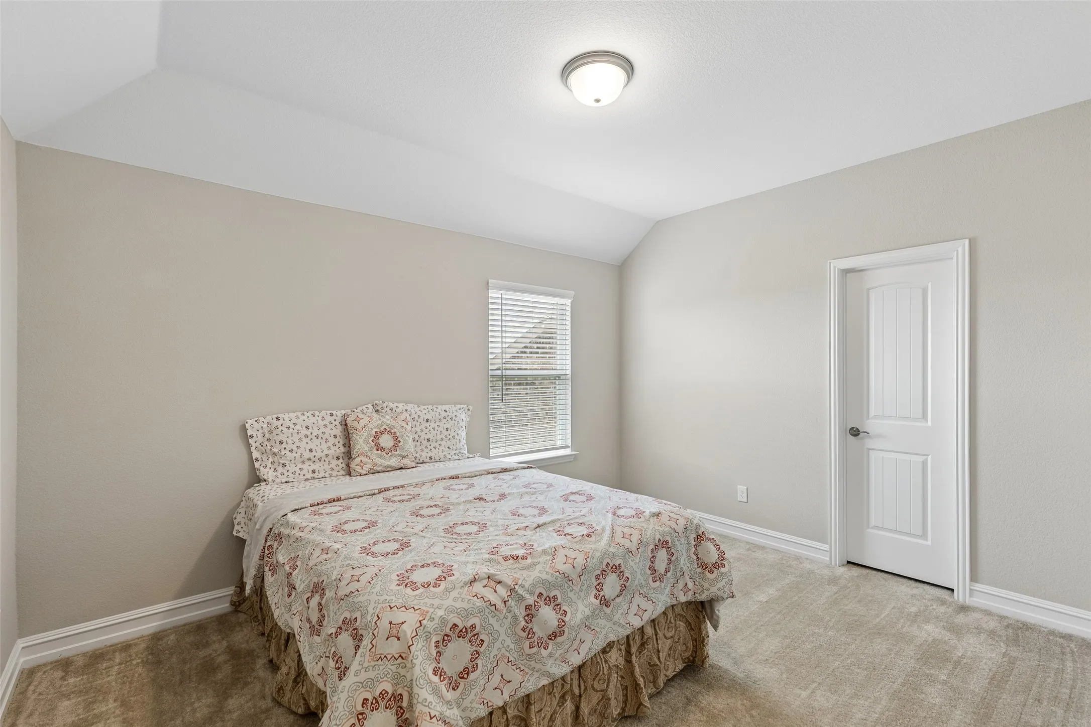Single Family Residence For Sale in Collin County , 605 Cattle Chute Court, Celina, Texas 75009, 4 Bedroom, 4 Bathroom, 2 Garage spaces, 3,685 Sqft, built in 2021, mls#21255731, Real Estate Agent in Celina, Homes For Sale in Collin county, Homes For Sale in Celina, Realtor in Celina Texas, Real Estate Brokerage Independent Realty Texas, Luminita Cordes Realtor