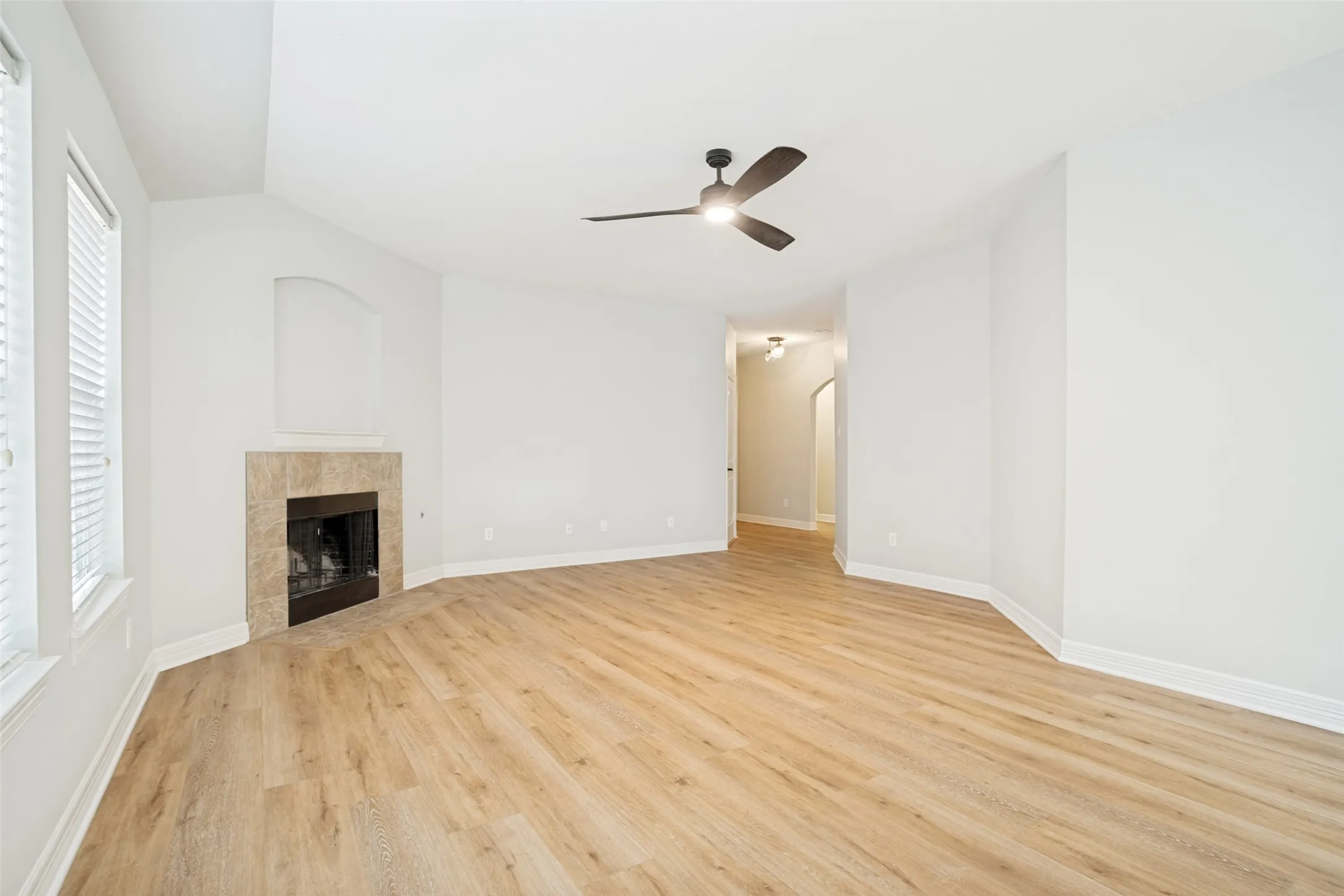 Single Family Residence For Sale in Collin County , 2906 Holly Lane, Wylie, Texas 75098, 4 Bedroom, 2 Bathroom, 2 Garage spaces, 1,990 Sqft, built in 2005, mls#21256121, Real Estate Agent in Wylie, Homes For Sale in Collin county, Homes For Sale in Wylie, Realtor in Wylie Texas, Real Estate Brokerage Independent Realty Texas, Luminita Cordes Realtor