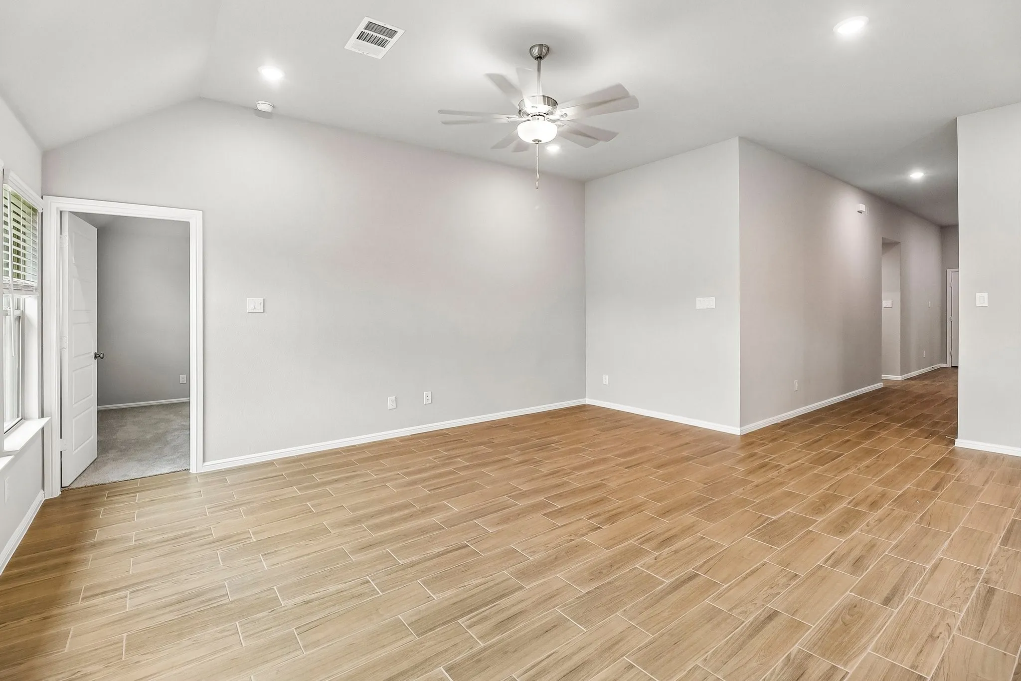 Single Family Residence For Sale in Collin County , 727 Grand Dale Drive, Lavon, Texas 75166, 4 Bedroom, 2 Bathroom, 2 Garage spaces, 1,877 Sqft, built in 2026, New Construction - Incomplete, mls#21237632, Real Estate Agent in Lavon, Homes For Sale in Collin county, Homes For Sale in Lavon, Realtor in Lavon Texas, Real Estate Brokerage Independent Realty Texas, Luminita Cordes Realtor