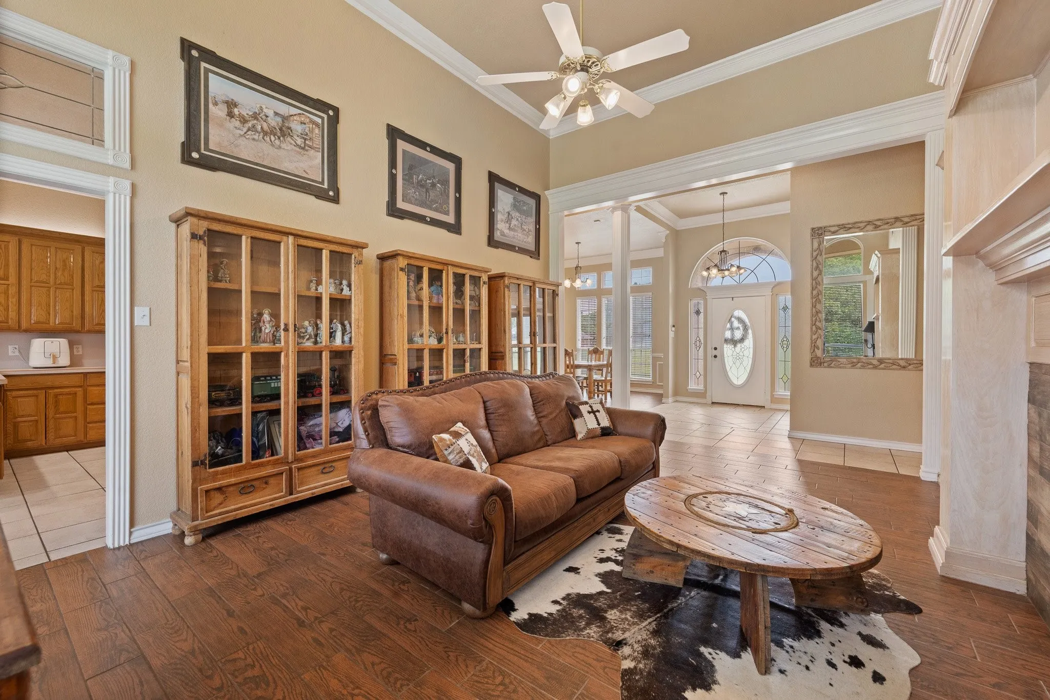 Single Family Residence For Sale in Johnson County , 1701 W Lake Shore Drive, Alvarado, Texas 76009, 3 Bedroom, 3 Bathroom, 2 Garage spaces, 4,121 Sqft, built in 1998, Preowned, mls#21254836, Real Estate Agent in Alvarado, Homes For Sale in Johnson county, Homes For Sale in Alvarado, Realtor in Alvarado Texas, Real Estate Brokerage Independent Realty Texas, Luminita Cordes Realtor