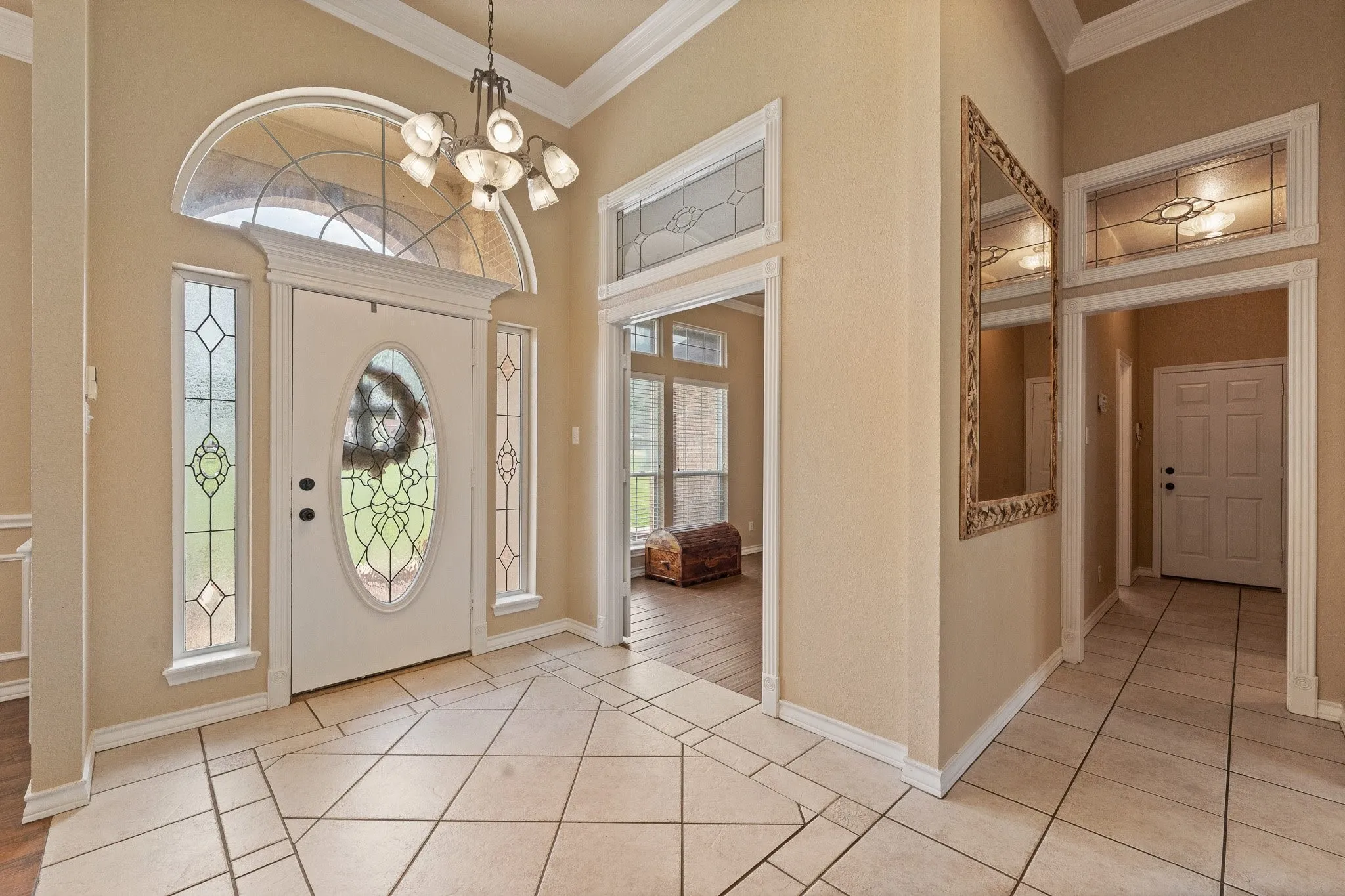 Single Family Residence For Sale in Johnson County , 1701 W Lake Shore Drive, Alvarado, Texas 76009, 3 Bedroom, 3 Bathroom, 2 Garage spaces, 4,121 Sqft, built in 1998, Preowned, mls#21254836, Real Estate Agent in Alvarado, Homes For Sale in Johnson county, Homes For Sale in Alvarado, Realtor in Alvarado Texas, Real Estate Brokerage Independent Realty Texas, Luminita Cordes Realtor