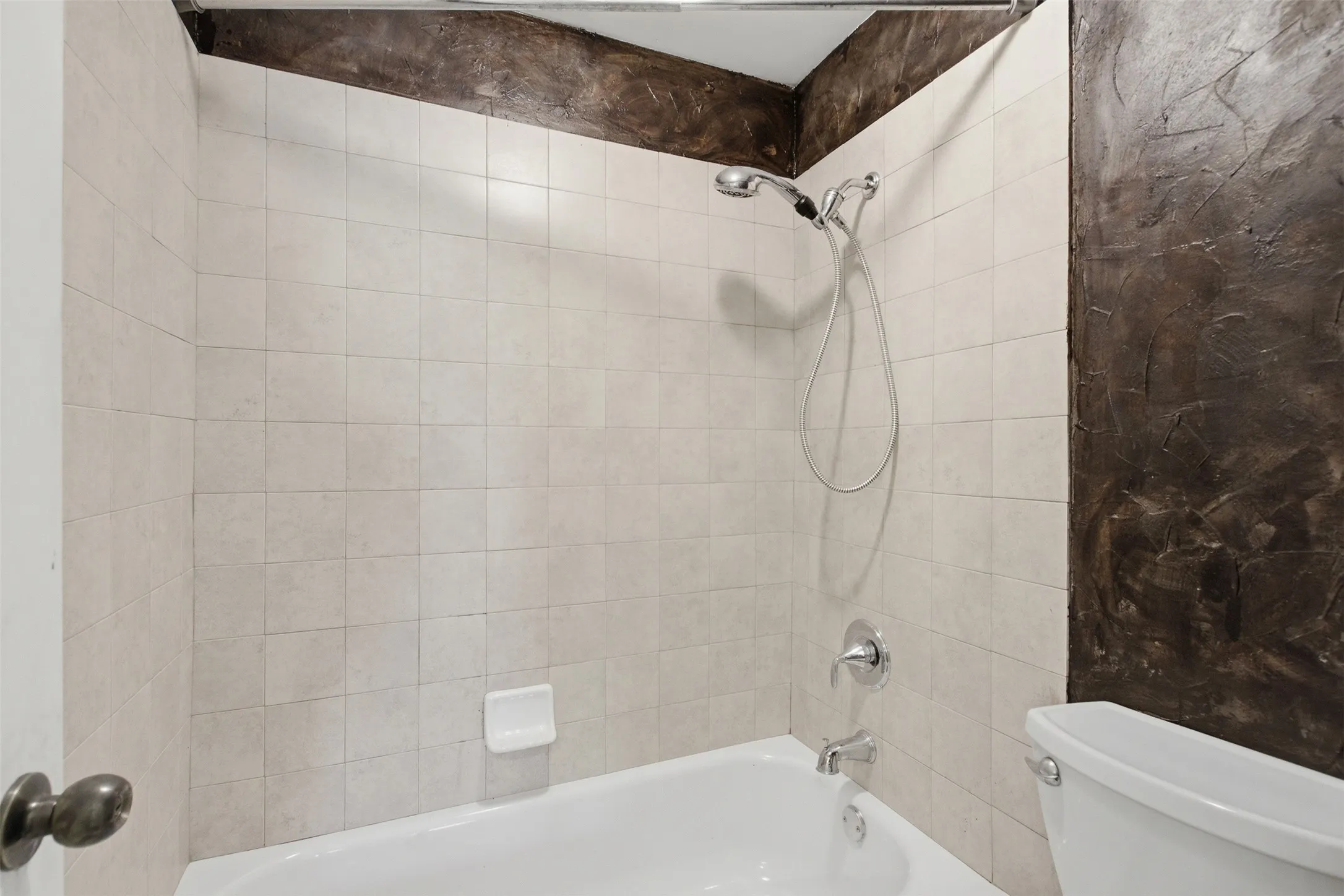 Condominium For Sale in Dallas County , 5981 Arapaho Road 602, Dallas, Texas 75248, 2 Bedroom, 2 Bathroom, Garage spaces, 1,038 Sqft, built in 1980, Preowned, mls#21253664, Real Estate Agent in Dallas, Homes For Sale in Dallas county, Homes For Sale in Dallas, Realtor in Dallas Texas, Real Estate Brokerage Independent Realty Texas, Luminita Cordes Realtor