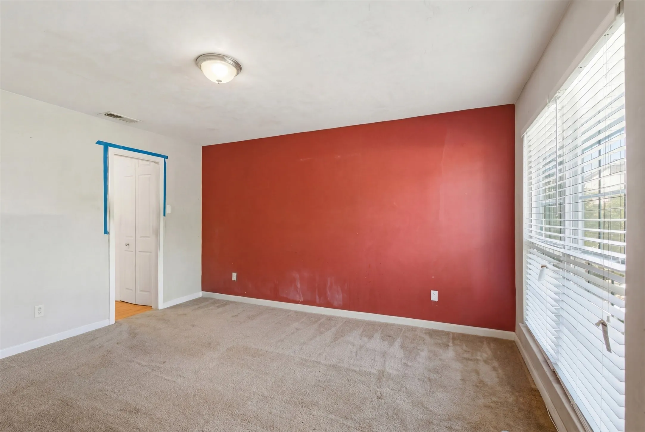 Condominium For Sale in Dallas County , 5981 Arapaho Road 602, Dallas, Texas 75248, 2 Bedroom, 2 Bathroom, Garage spaces, 1,038 Sqft, built in 1980, Preowned, mls#21253664, Real Estate Agent in Dallas, Homes For Sale in Dallas county, Homes For Sale in Dallas, Realtor in Dallas Texas, Real Estate Brokerage Independent Realty Texas, Luminita Cordes Realtor
