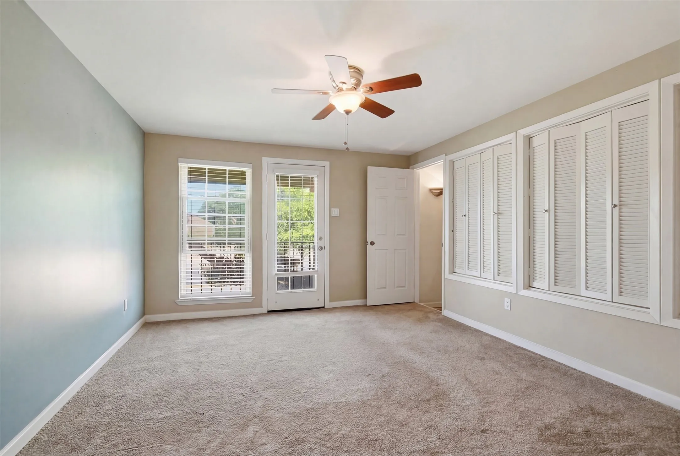Condominium For Sale in Dallas County , 5981 Arapaho Road 602, Dallas, Texas 75248, 2 Bedroom, 2 Bathroom, Garage spaces, 1,038 Sqft, built in 1980, Preowned, mls#21253664, Real Estate Agent in Dallas, Homes For Sale in Dallas county, Homes For Sale in Dallas, Realtor in Dallas Texas, Real Estate Brokerage Independent Realty Texas, Luminita Cordes Realtor