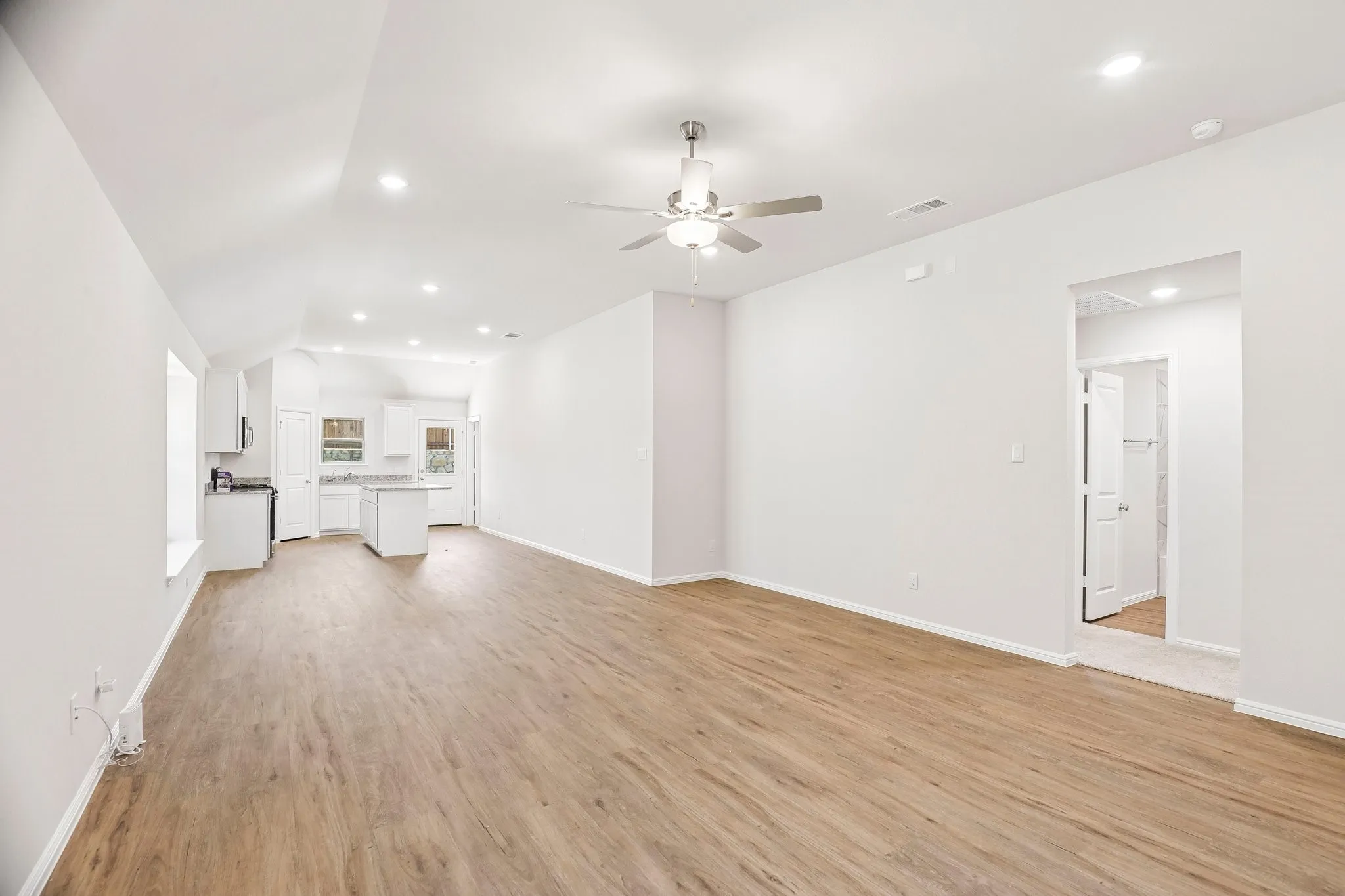 Single Family Residence For Sale in Collin County , 440 Silent Pond Park, Lavon, Texas 75166, 3 Bedroom, 2 Bathroom, 2 Garage spaces, 1,571 Sqft, built in 2026, New Construction - Incomplete, mls#21237708, Real Estate Agent in Lavon, Homes For Sale in Collin county, Homes For Sale in Lavon, Realtor in Lavon Texas, Real Estate Brokerage Independent Realty Texas, Luminita Cordes Realtor