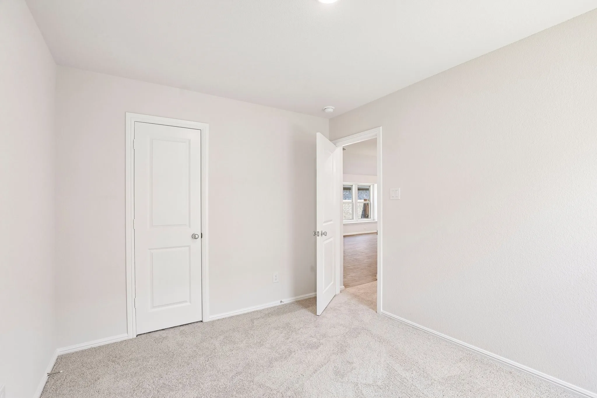 Single Family Residence For Sale in Collin County , 440 Silent Pond Park, Lavon, Texas 75166, 3 Bedroom, 2 Bathroom, 2 Garage spaces, 1,571 Sqft, built in 2026, New Construction - Incomplete, mls#21237708, Real Estate Agent in Lavon, Homes For Sale in Collin county, Homes For Sale in Lavon, Realtor in Lavon Texas, Real Estate Brokerage Independent Realty Texas, Luminita Cordes Realtor
