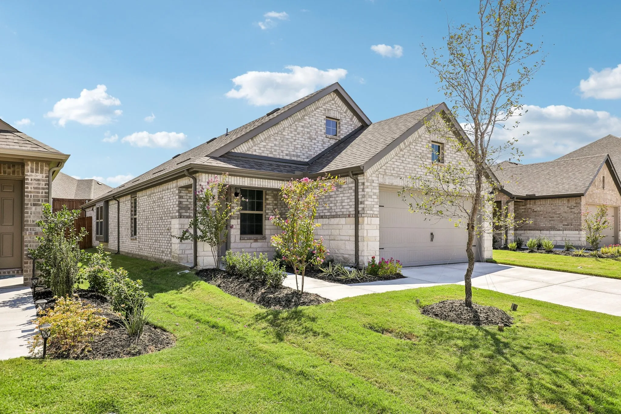 Single Family Residence For Sale in Collin County , 440 Silent Pond Park, Lavon, Texas 75166, 3 Bedroom, 2 Bathroom, 2 Garage spaces, 1,571 Sqft, built in 2026, New Construction - Incomplete, mls#21237708, Real Estate Agent in Lavon, Homes For Sale in Collin county, Homes For Sale in Lavon, Realtor in Lavon Texas, Real Estate Brokerage Independent Realty Texas, Luminita Cordes Realtor