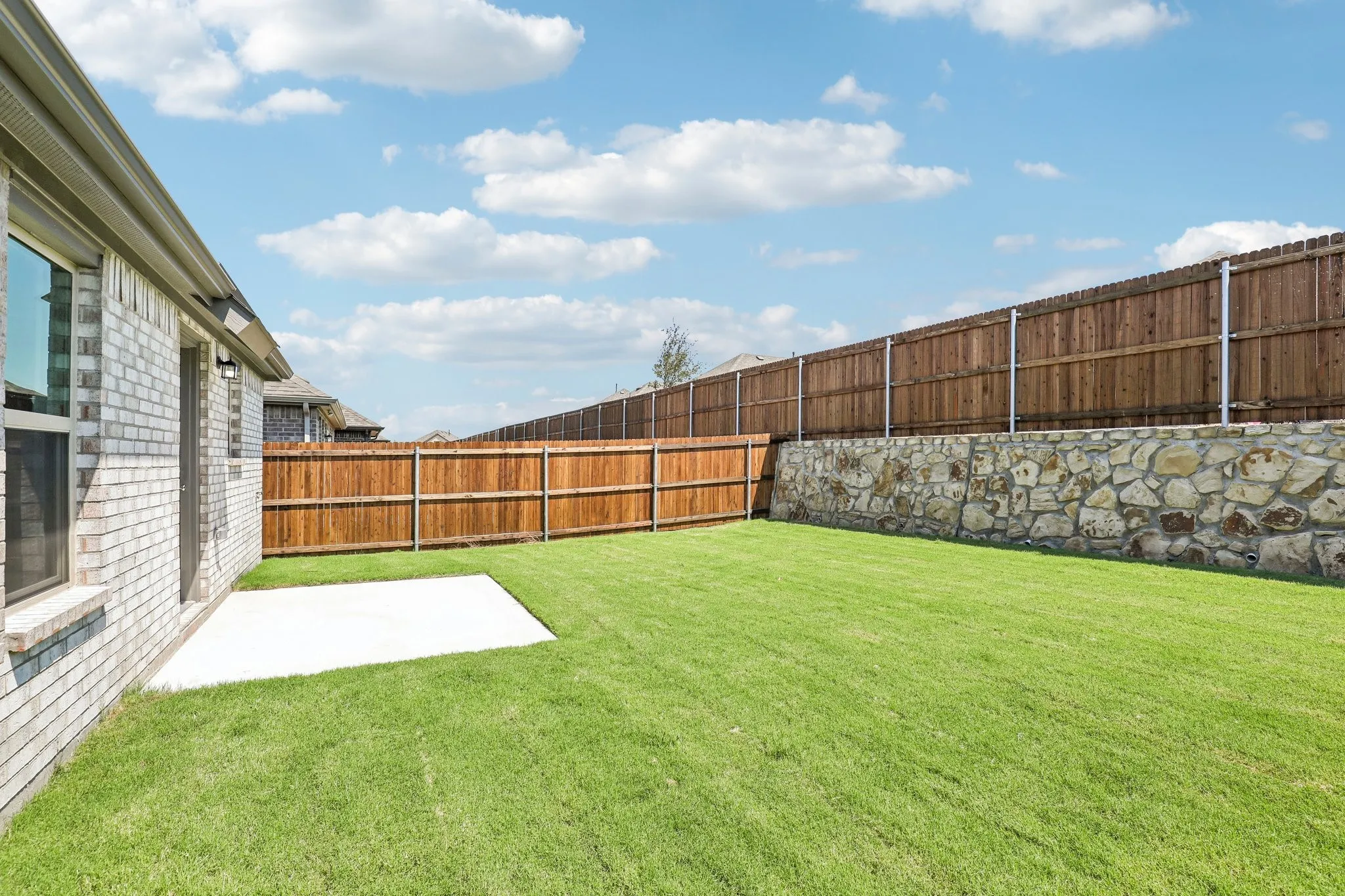Single Family Residence For Sale in Collin County , 440 Silent Pond Park, Lavon, Texas 75166, 3 Bedroom, 2 Bathroom, 2 Garage spaces, 1,571 Sqft, built in 2026, New Construction - Incomplete, mls#21237708, Real Estate Agent in Lavon, Homes For Sale in Collin county, Homes For Sale in Lavon, Realtor in Lavon Texas, Real Estate Brokerage Independent Realty Texas, Luminita Cordes Realtor