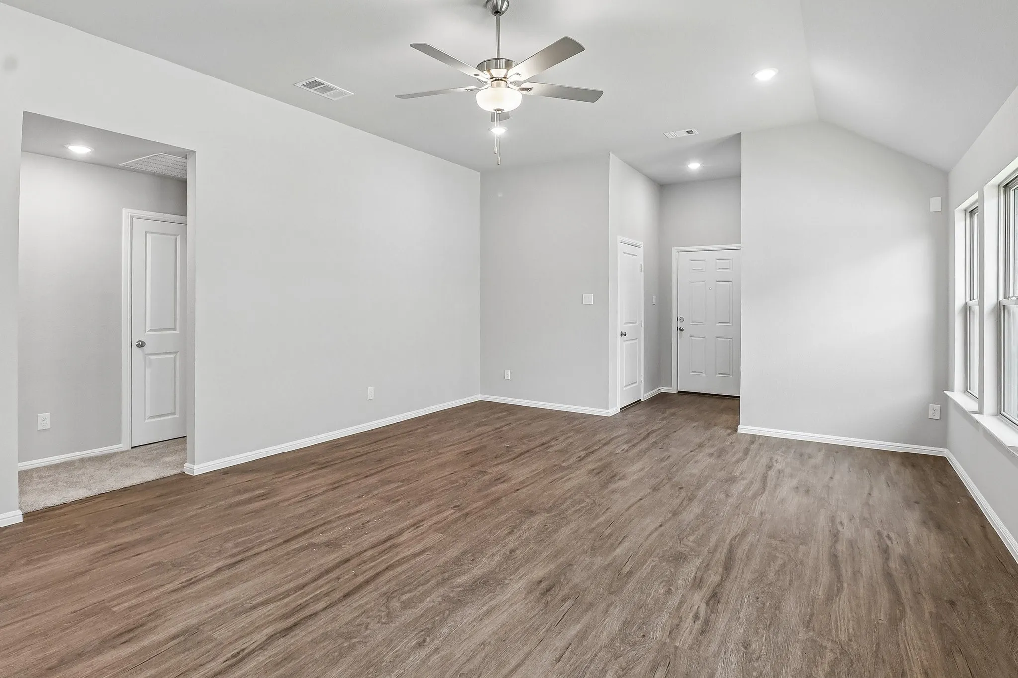 Single Family Residence For Sale in Collin County , 444 Silent Pond Park, Lavon, Texas 75166, 3 Bedroom, 3 Bathroom, 2 Garage spaces, 1,699 Sqft, built in 2026, New Construction - Incomplete, mls#21247875, Real Estate Agent in Lavon, Homes For Sale in Collin county, Homes For Sale in Lavon, Realtor in Lavon Texas, Real Estate Brokerage Independent Realty Texas, Luminita Cordes Realtor