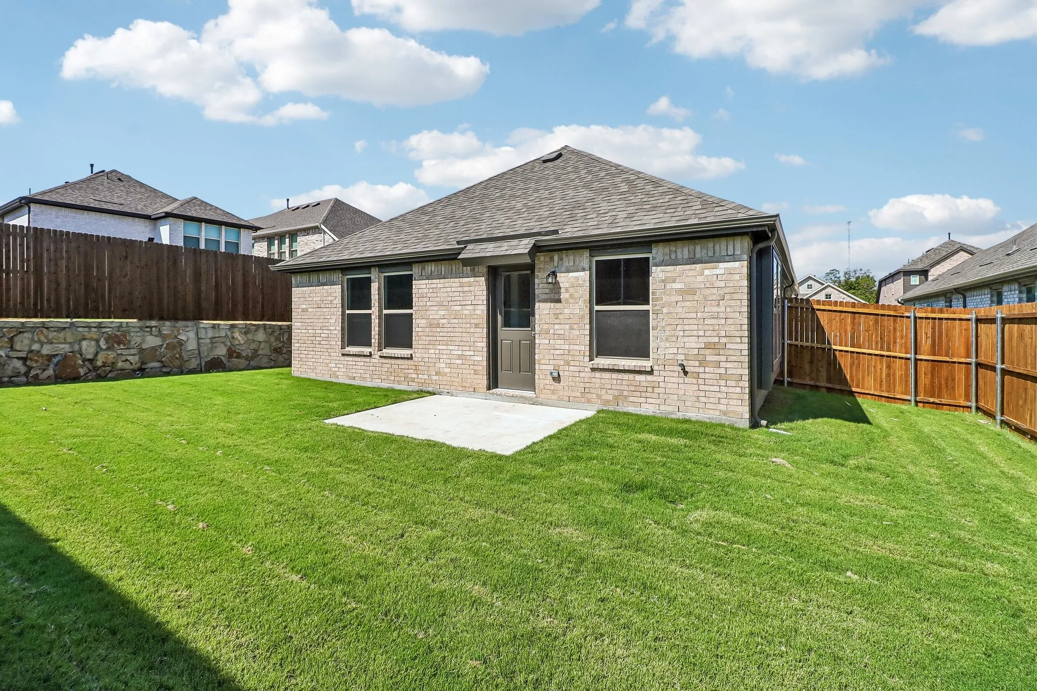 Single Family Residence For Sale in Collin County , 444 Silent Pond Park, Lavon, Texas 75166, 3 Bedroom, 3 Bathroom, 2 Garage spaces, 1,699 Sqft, built in 2026, New Construction - Incomplete, mls#21247875, Real Estate Agent in Lavon, Homes For Sale in Collin county, Homes For Sale in Lavon, Realtor in Lavon Texas, Real Estate Brokerage Independent Realty Texas, Luminita Cordes Realtor