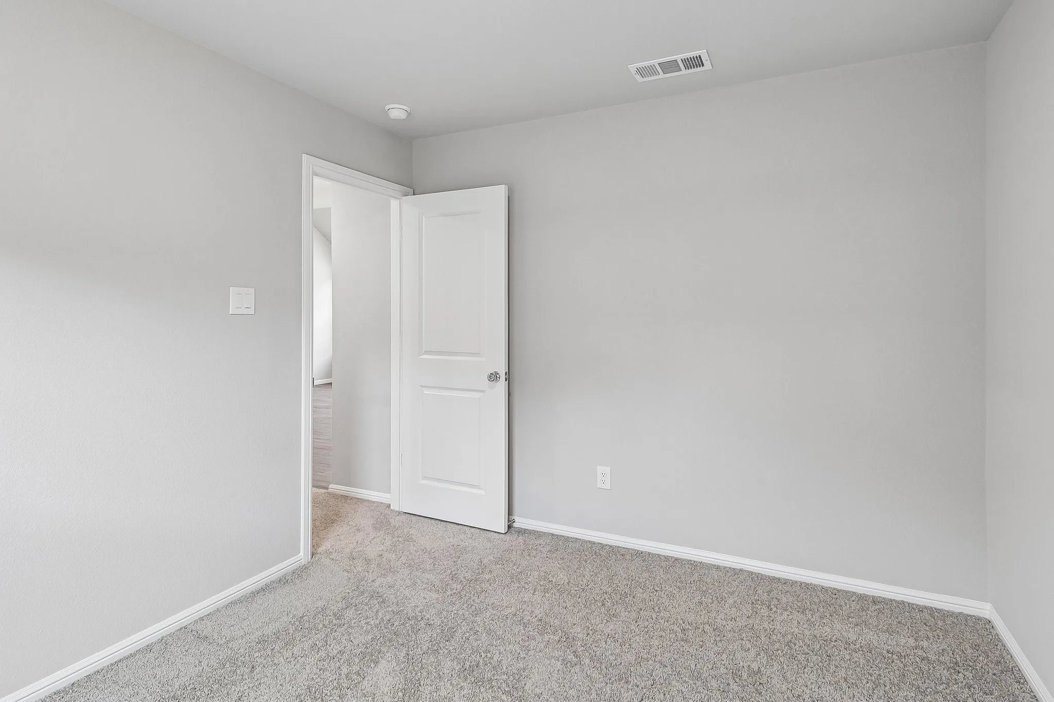 Single Family Residence For Sale in Collin County , 444 Silent Pond Park, Lavon, Texas 75166, 3 Bedroom, 3 Bathroom, 2 Garage spaces, 1,699 Sqft, built in 2026, New Construction - Incomplete, mls#21247875, Real Estate Agent in Lavon, Homes For Sale in Collin county, Homes For Sale in Lavon, Realtor in Lavon Texas, Real Estate Brokerage Independent Realty Texas, Luminita Cordes Realtor