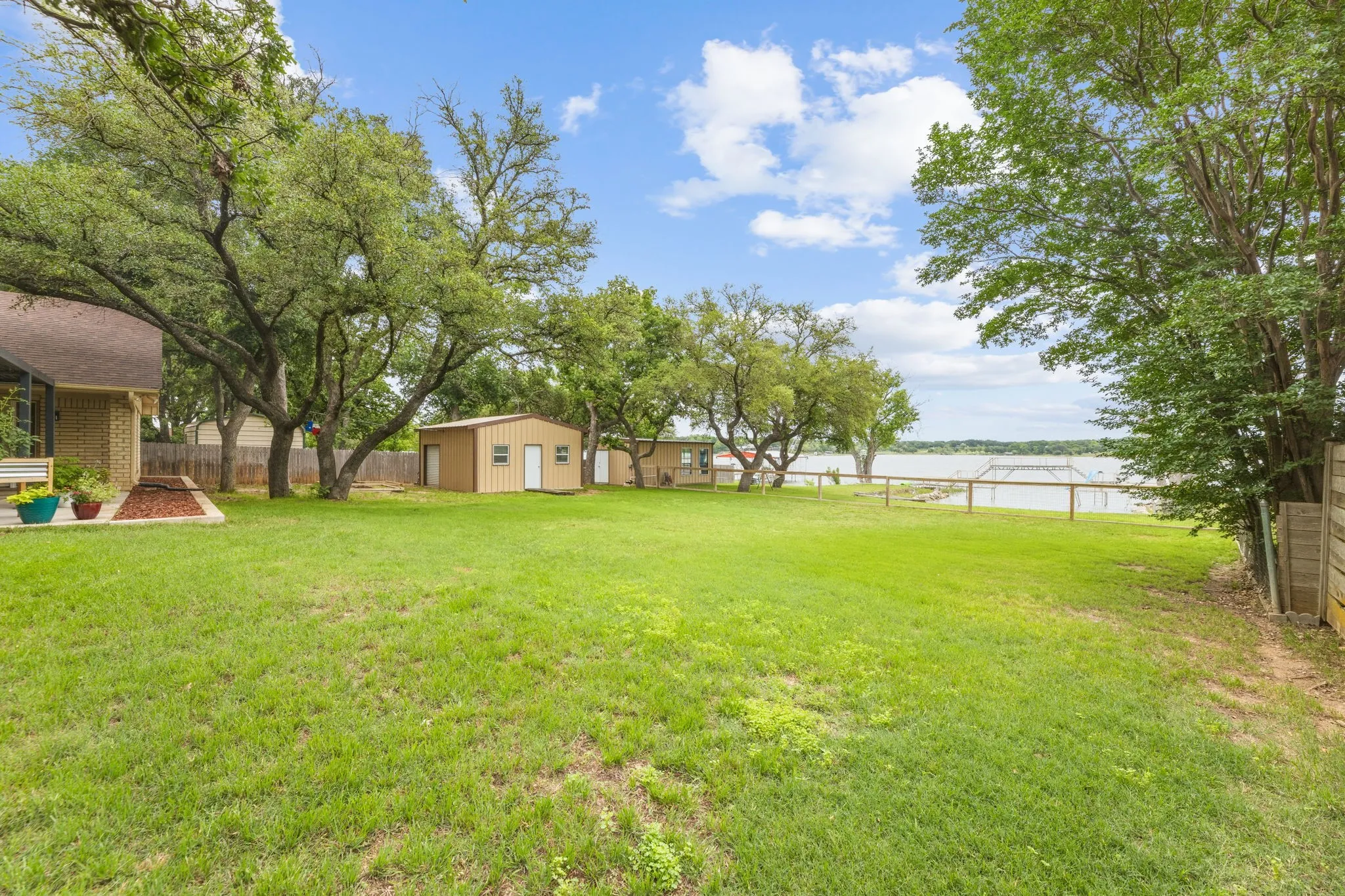 Single Family Residence For Sale in Eastland County , 801 County Road 529, Eastland, Texas 76448, 3 Bedroom, 3 Bathroom, 2 Garage spaces, 2,490 Sqft, built in 1986, Preowned, mls#21256049, Real Estate Agent in Eastland, Homes For Sale in Eastland county, Homes For Sale in Eastland, Realtor in Eastland Texas, Real Estate Brokerage Independent Realty Texas, Luminita Cordes Realtor