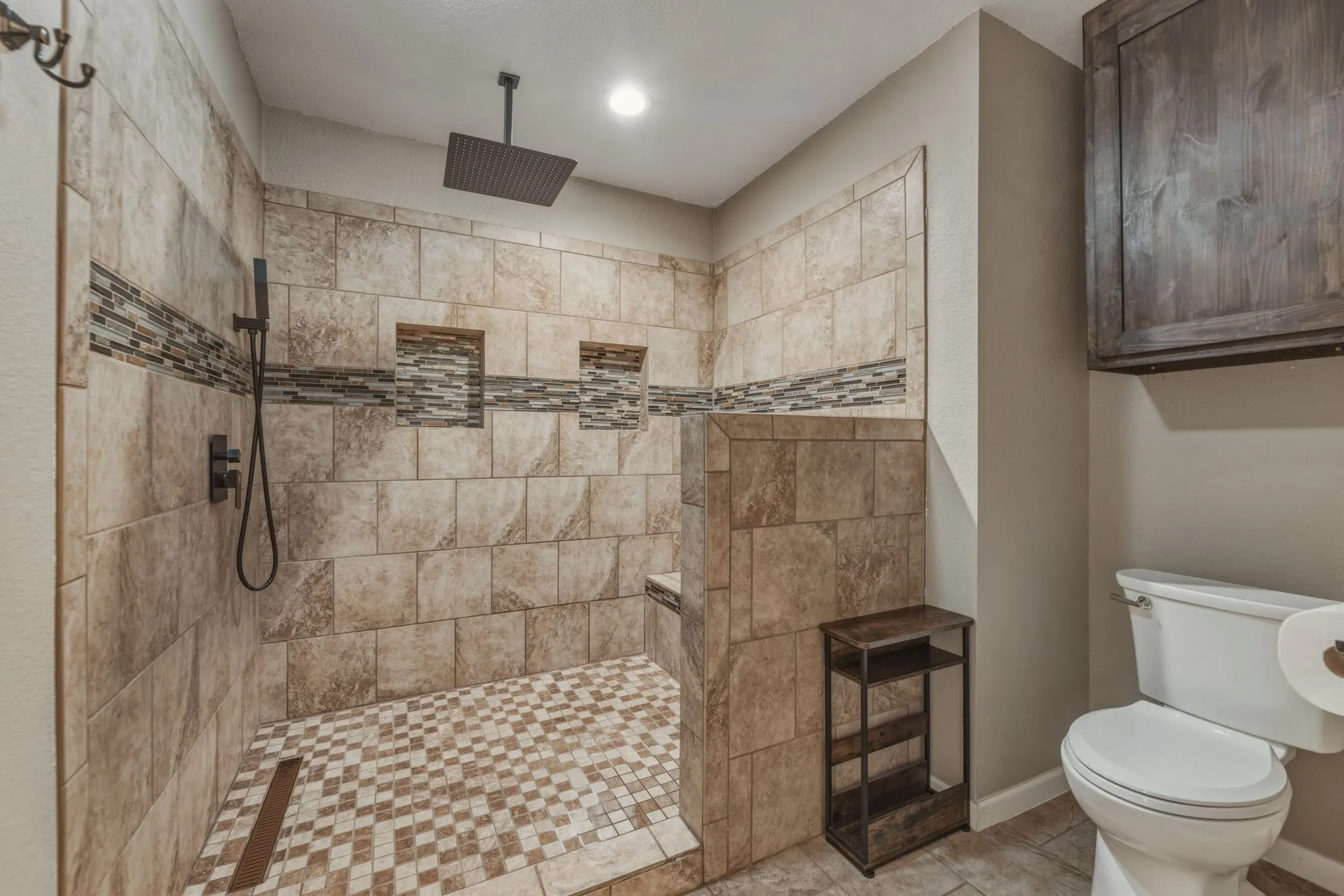 Single Family Residence For Sale in Eastland County , 801 County Road 529, Eastland, Texas 76448, 3 Bedroom, 3 Bathroom, 2 Garage spaces, 2,490 Sqft, built in 1986, Preowned, mls#21256049, Real Estate Agent in Eastland, Homes For Sale in Eastland county, Homes For Sale in Eastland, Realtor in Eastland Texas, Real Estate Brokerage Independent Realty Texas, Luminita Cordes Realtor