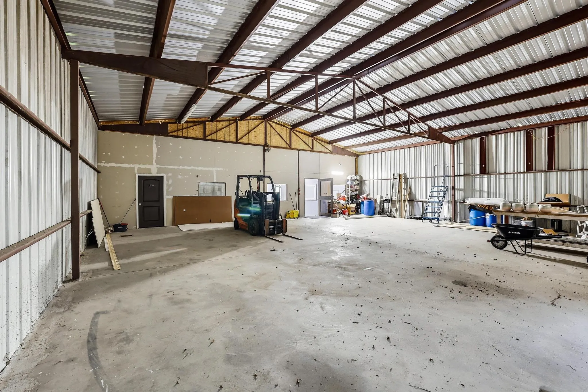 Industrial For Sale in Fannin County , 3301 S State Highway 121, Bonham, Texas 75418, 0, 0, Garage spaces, 4,725 Sqft, built in 1994, Preowned, mls#21240207, Real Estate Agent in Bonham, Homes For Sale in Fannin county, Homes For Sale in Bonham, Realtor in Bonham Texas, Real Estate Brokerage Independent Realty Texas, Luminita Cordes Realtor