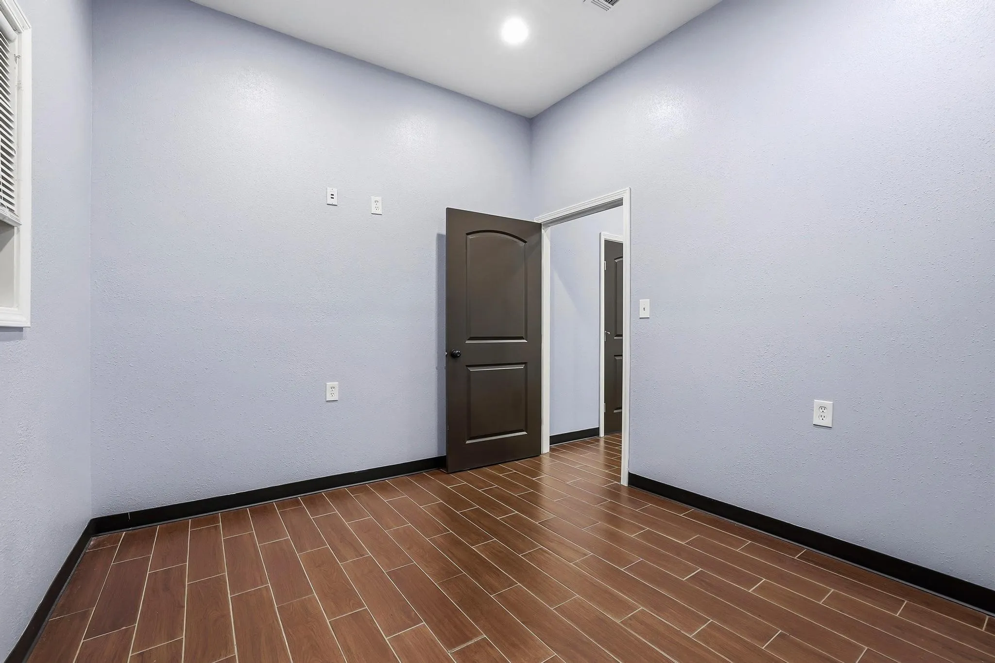 Industrial For Sale in Fannin County , 3301 S State Highway 121, Bonham, Texas 75418, 0, 0, Garage spaces, 4,725 Sqft, built in 1994, Preowned, mls#21240207, Real Estate Agent in Bonham, Homes For Sale in Fannin county, Homes For Sale in Bonham, Realtor in Bonham Texas, Real Estate Brokerage Independent Realty Texas, Luminita Cordes Realtor
