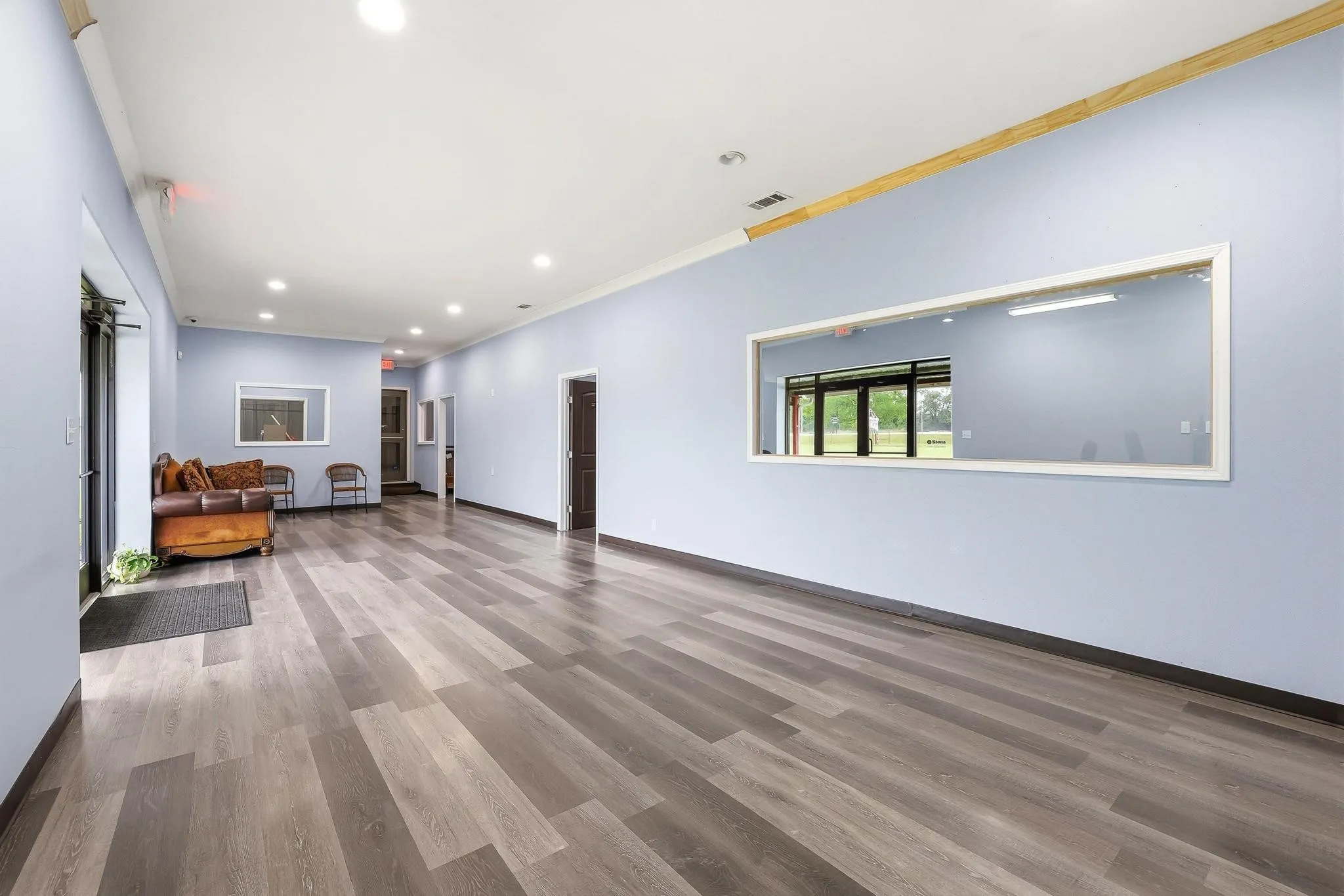 Industrial For Sale in Fannin County , 3301 S State Highway 121, Bonham, Texas 75418, 0, 0, Garage spaces, 4,725 Sqft, built in 1994, Preowned, mls#21240207, Real Estate Agent in Bonham, Homes For Sale in Fannin county, Homes For Sale in Bonham, Realtor in Bonham Texas, Real Estate Brokerage Independent Realty Texas, Luminita Cordes Realtor