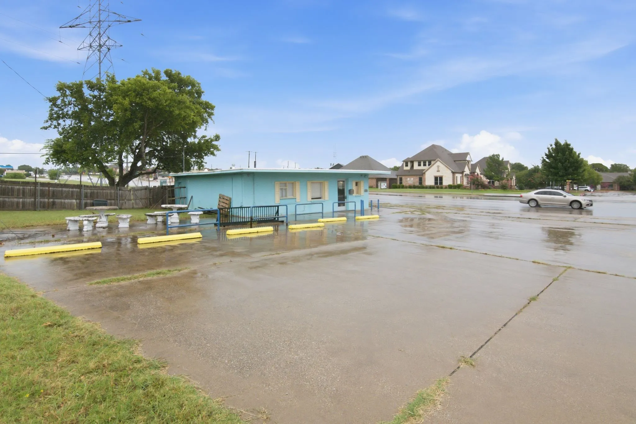 Business For Rent in Tarrant County , 5601 Davis Boulevard, North Richland Hills, Texas 76180, 0, 0, Garage spaces, 0 Sqft, built in 1959, Preowned, mls#21256200, Real Estate Agent in North Richland Hills, Homes For Rent in Tarrant county, Homes For Rent in North Richland Hills, Realtor in North Richland Hills Texas, Real Estate Brokerage Independent Realty Texas, Luminita Cordes Realtor