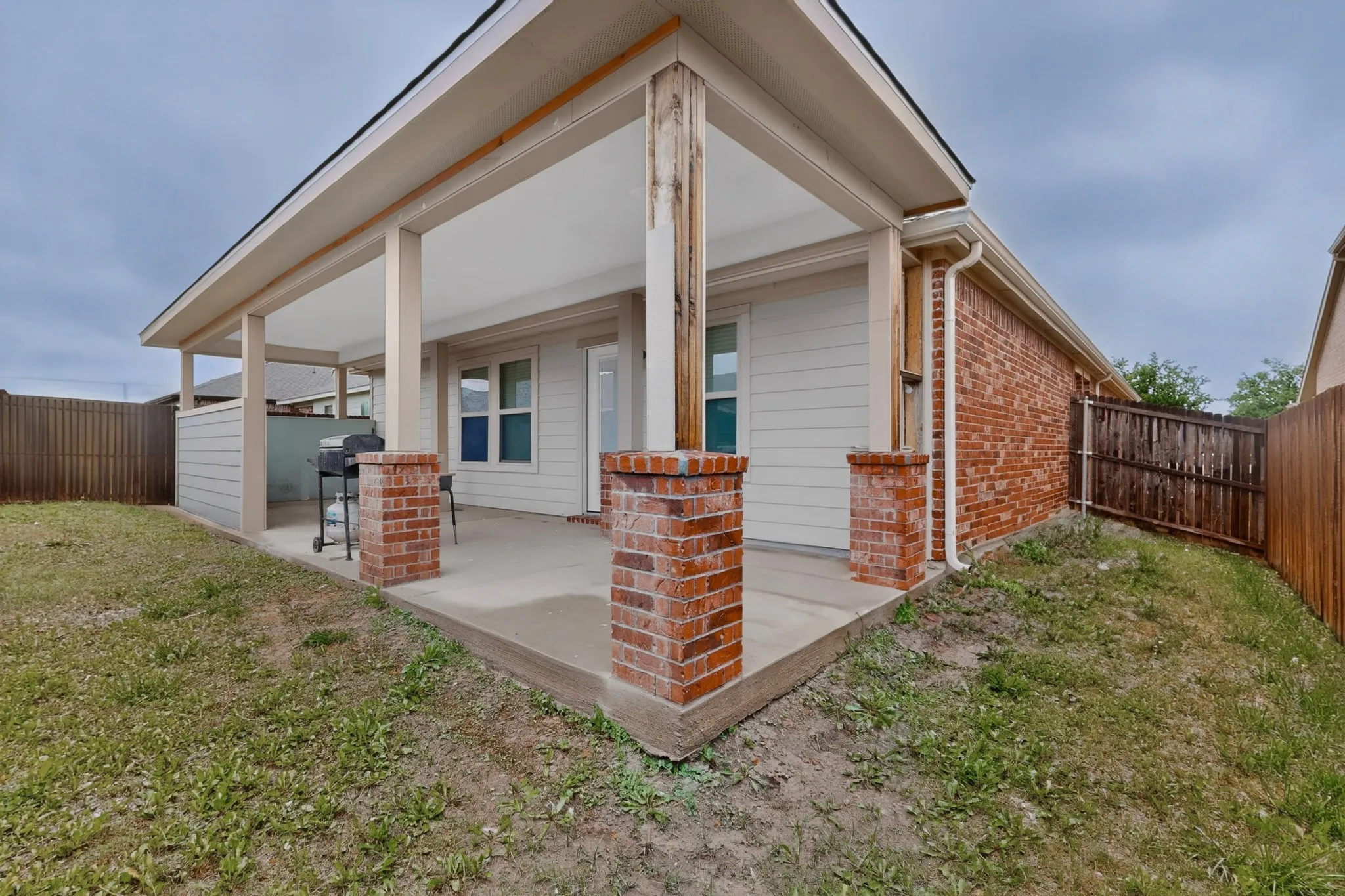 Single Family Residence For Sale in Collin County , 1409 Slate Street, Princeton, Texas 75407, 4 Bedrooms, 2 Bathrooms, 2 Garage spaces, 1,710 Sqft, built in 2017, Preowned, Price $275,000, mls#21240737, Real Estate Agent in Princeton, Homes For Sale in Collin county, Homes For Sale in Princeton, Realtor in Princeton Texas, Real Estate Brokerage Independent Realty Texas, Luminita Cordes Realtor