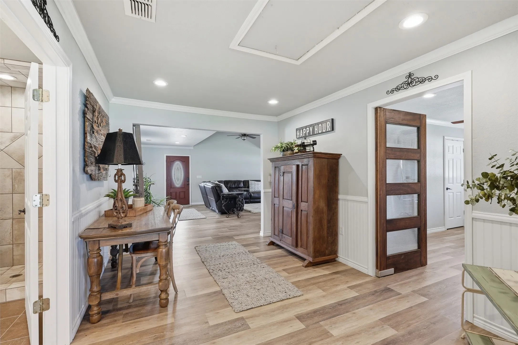 Single Family Residence For Sale in Eastland County , 125 County Road 596, Eastland, Texas 76448, 4 Bedroom, 3 Bathroom, Garage spaces, 2,380 Sqft, built in 1990, Preowned, mls#21246487, Real Estate Agent in Eastland, Homes For Sale in Eastland county, Homes For Sale in Eastland, Realtor in Eastland Texas, Real Estate Brokerage Independent Realty Texas, Luminita Cordes Realtor