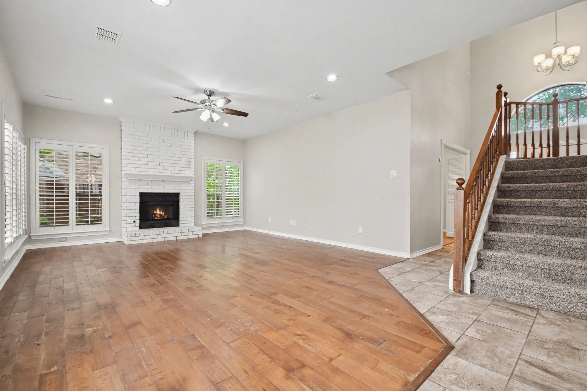 Single Family Residence For Sale in Collin County , 1732 Snowmass Drive, Plano, Texas 75025, 4 Bedroom, 3 Bathroom, 2 Garage spaces, 2,574 Sqft, built in 1988, Preowned, Price $489,500, mls#21255636, Real Estate Agent in Plano, Homes For Sale in Collin county, Homes For Sale in Plano, Realtor in Plano Texas, Real Estate Brokerage Independent Realty Texas, Luminita Cordes Realtor