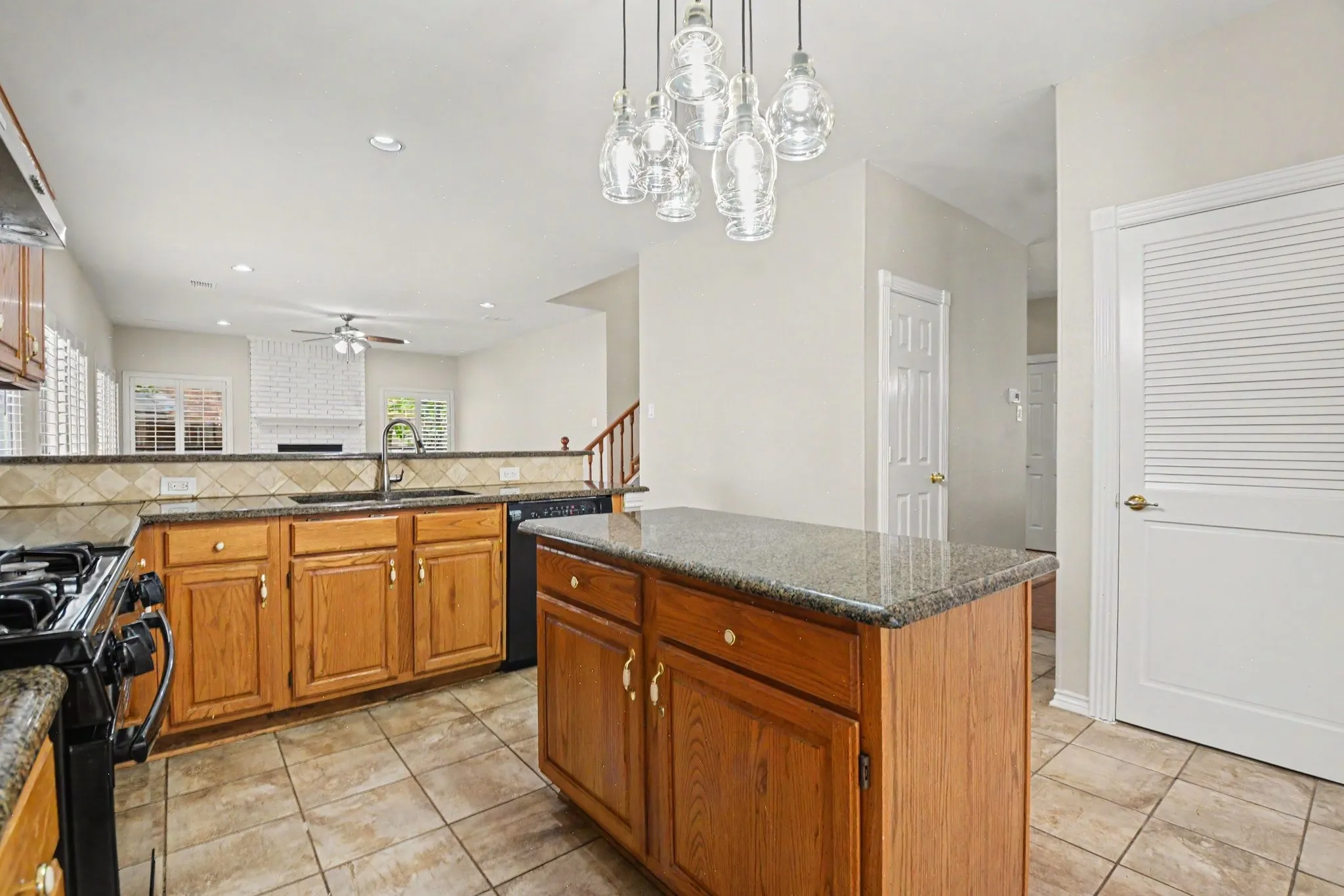 Single Family Residence For Sale in Collin County , 1732 Snowmass Drive, Plano, Texas 75025, 4 Bedroom, 3 Bathroom, 2 Garage spaces, 2,574 Sqft, built in 1988, Preowned, Price $489,500, mls#21255636, Real Estate Agent in Plano, Homes For Sale in Collin county, Homes For Sale in Plano, Realtor in Plano Texas, Real Estate Brokerage Independent Realty Texas, Luminita Cordes Realtor