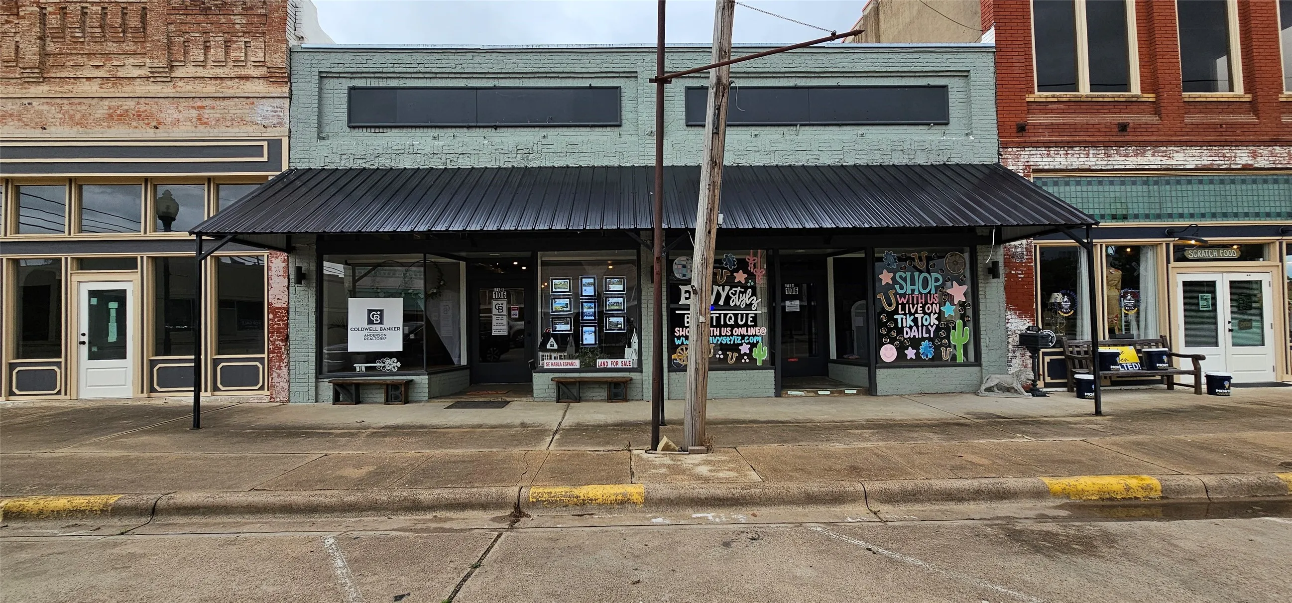 Business For Sale in Van Zandt County , 106 N Main Street, Grand Saline, Texas 75140, 0, 0, Garage spaces, 0 Sqft, built in 1900, Preowned, Price $249,000, mls#21256252, Real Estate Agent in Grand Saline, Homes For Sale in Van Zandt county, Homes For Sale in Grand Saline, Realtor in Grand Saline Texas, Real Estate Brokerage Independent Realty Texas, Luminita Cordes Realtor