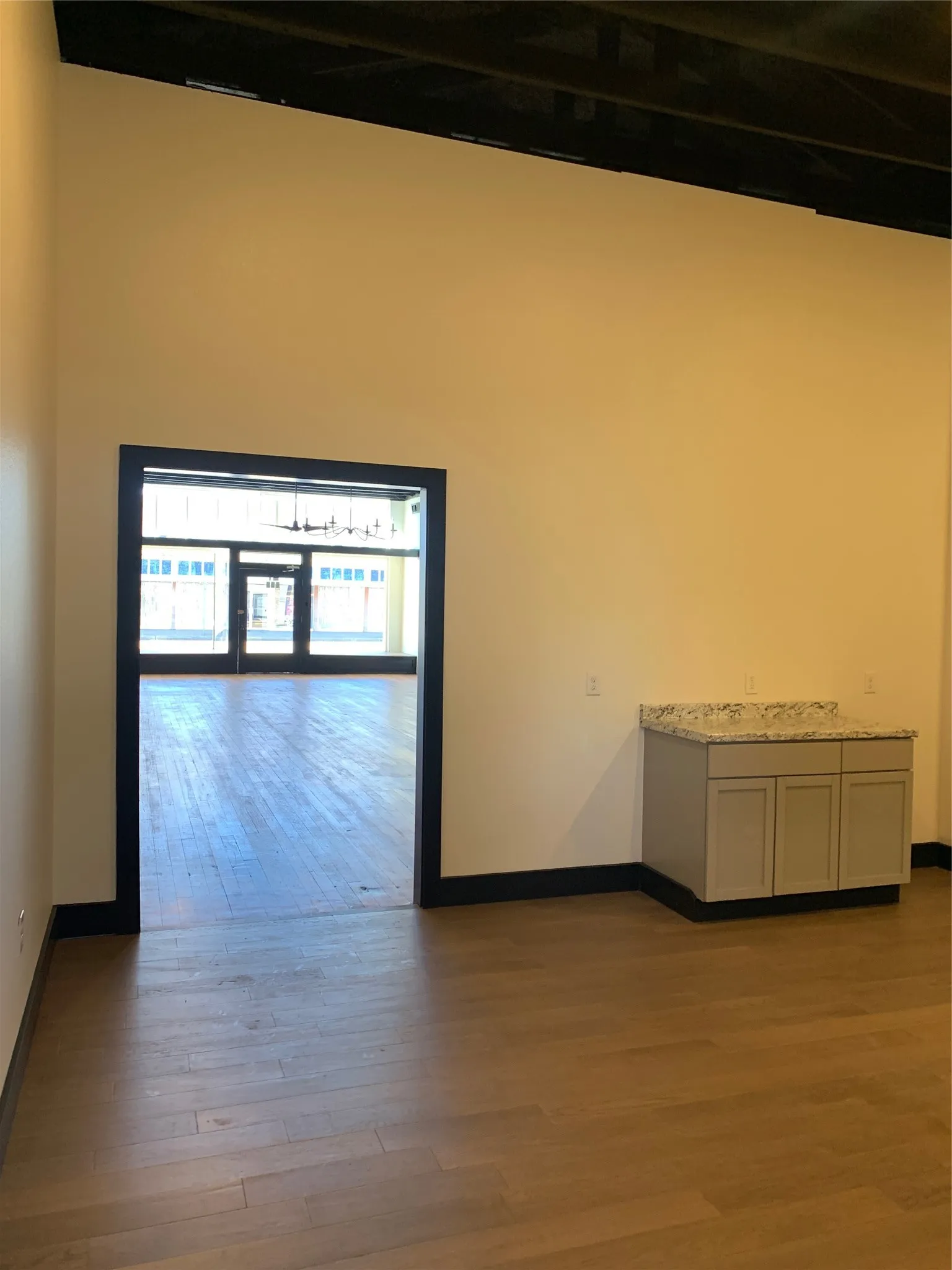 Business For Sale in Van Zandt County , 106 N Main Street, Grand Saline, Texas 75140, 0, 0, Garage spaces, 0 Sqft, built in 1900, Preowned, Price $249,000, mls#21256252, Real Estate Agent in Grand Saline, Homes For Sale in Van Zandt county, Homes For Sale in Grand Saline, Realtor in Grand Saline Texas, Real Estate Brokerage Independent Realty Texas, Luminita Cordes Realtor