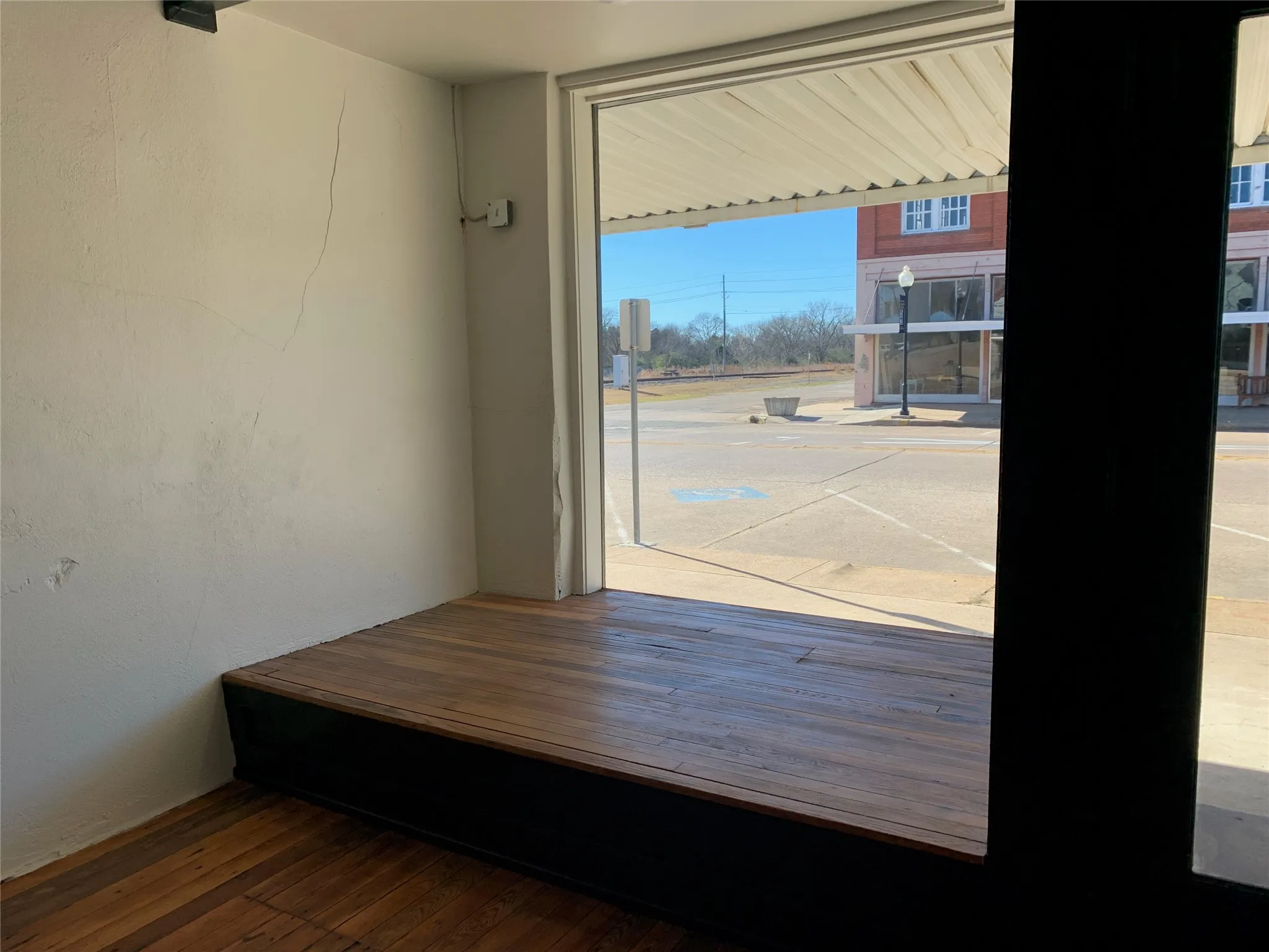Business For Sale in Van Zandt County , 106 N Main Street, Grand Saline, Texas 75140, 0, 0, Garage spaces, 0 Sqft, built in 1900, Preowned, Price $249,000, mls#21256252, Real Estate Agent in Grand Saline, Homes For Sale in Van Zandt county, Homes For Sale in Grand Saline, Realtor in Grand Saline Texas, Real Estate Brokerage Independent Realty Texas, Luminita Cordes Realtor