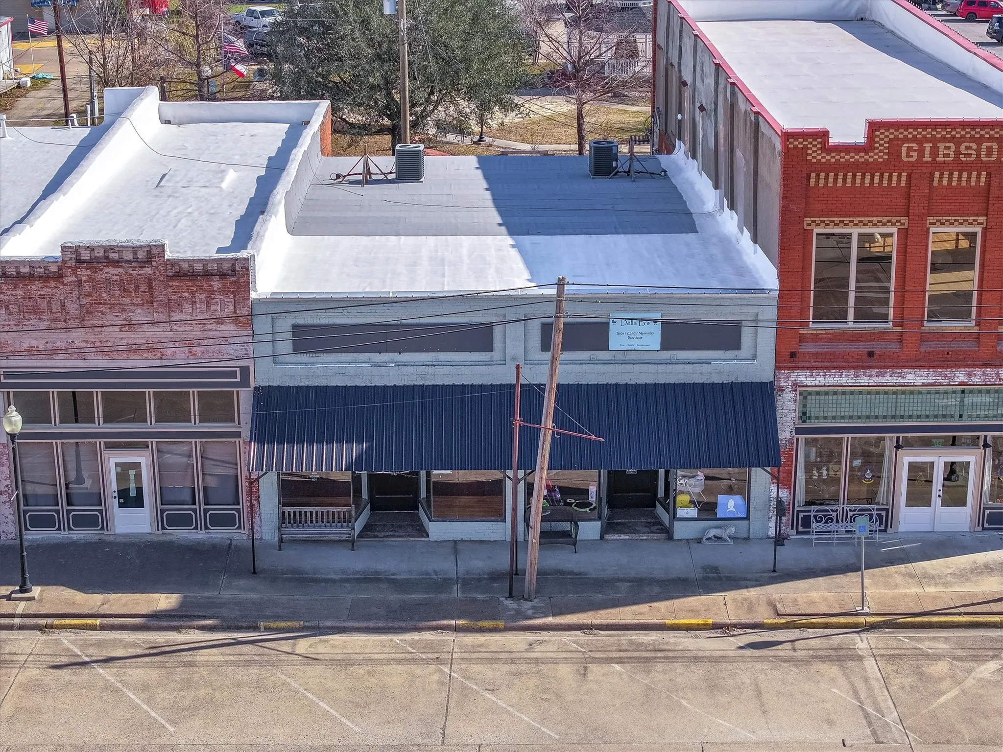 Business For Sale in Van Zandt County , 106 N Main Street, Grand Saline, Texas 75140, 0, 0, Garage spaces, 0 Sqft, built in 1900, Preowned, Price $249,000, mls#21256252, Real Estate Agent in Grand Saline, Homes For Sale in Van Zandt county, Homes For Sale in Grand Saline, Realtor in Grand Saline Texas, Real Estate Brokerage Independent Realty Texas, Luminita Cordes Realtor