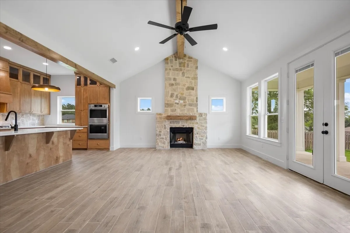 Single Family Residence For Sale in Smith County , 16429 Clearview Drive, Lindale, Texas 75771, 5 Bedroom, 3 Bathroom, 2 Garage spaces, 2,401 Sqft, built in 2026, mls#21256262, Real Estate Agent in Lindale, Homes For Sale in Smith county, Homes For Sale in Lindale, Realtor in Lindale Texas, Real Estate Brokerage Independent Realty Texas, Luminita Cordes Realtor