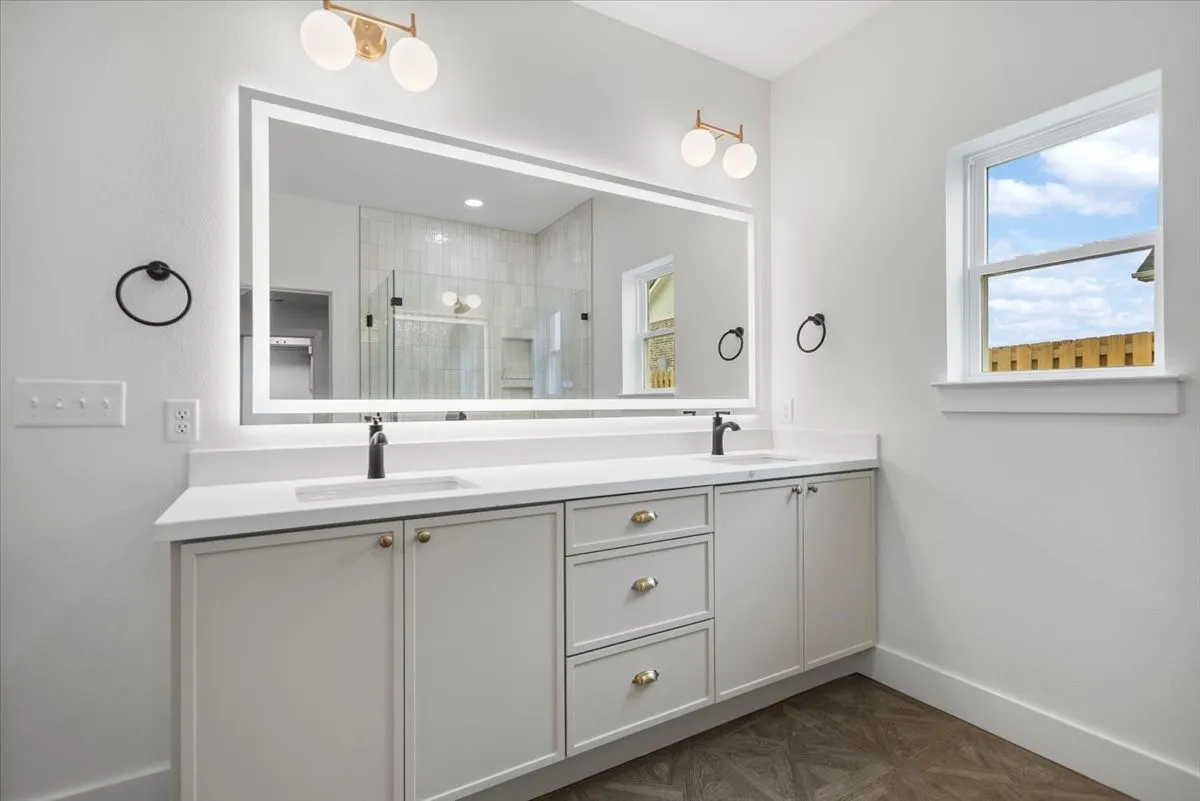 Single Family Residence For Sale in Smith County , 16429 Clearview Drive, Lindale, Texas 75771, 5 Bedroom, 3 Bathroom, 2 Garage spaces, 2,401 Sqft, built in 2026, mls#21256262, Real Estate Agent in Lindale, Homes For Sale in Smith county, Homes For Sale in Lindale, Realtor in Lindale Texas, Real Estate Brokerage Independent Realty Texas, Luminita Cordes Realtor