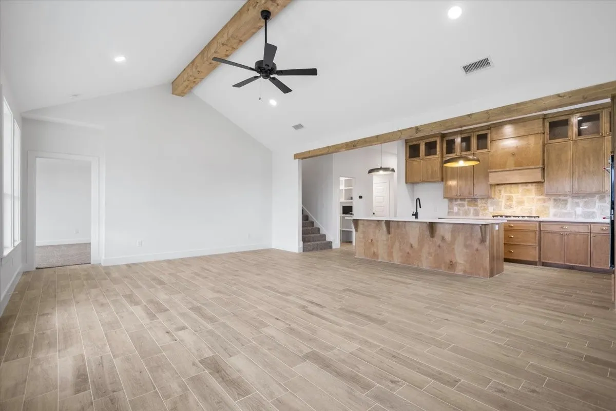 Single Family Residence For Sale in Smith County , 16429 Clearview Drive, Lindale, Texas 75771, 5 Bedroom, 3 Bathroom, 2 Garage spaces, 2,401 Sqft, built in 2026, mls#21256262, Real Estate Agent in Lindale, Homes For Sale in Smith county, Homes For Sale in Lindale, Realtor in Lindale Texas, Real Estate Brokerage Independent Realty Texas, Luminita Cordes Realtor
