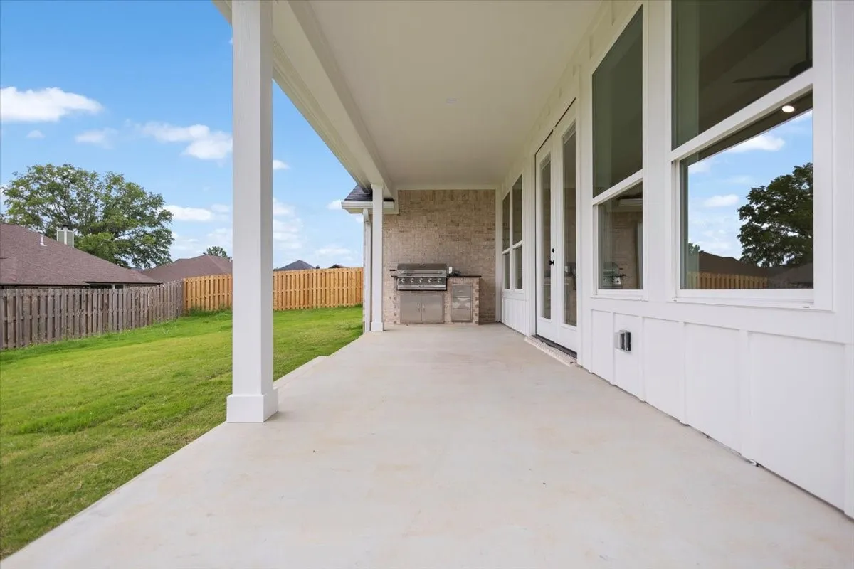 Single Family Residence For Sale in Smith County , 16429 Clearview Drive, Lindale, Texas 75771, 5 Bedroom, 3 Bathroom, 2 Garage spaces, 2,401 Sqft, built in 2026, mls#21256262, Real Estate Agent in Lindale, Homes For Sale in Smith county, Homes For Sale in Lindale, Realtor in Lindale Texas, Real Estate Brokerage Independent Realty Texas, Luminita Cordes Realtor